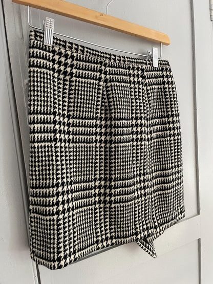 Vintage Houndstooth Wool Mini Skirt — additional view 6