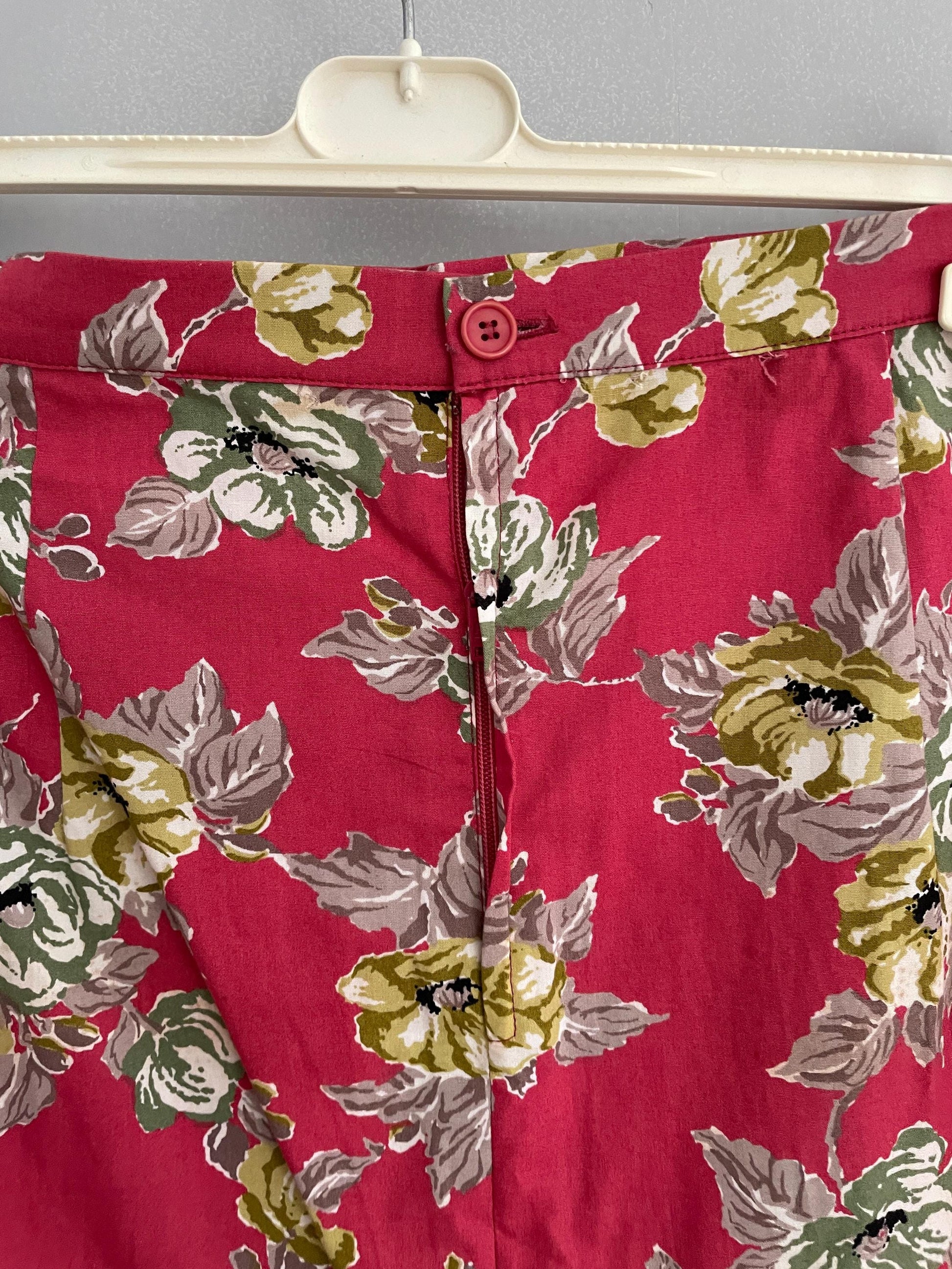 Retro pink floral skirt, High waist vintage pencil skirt, Colourful summer clothing