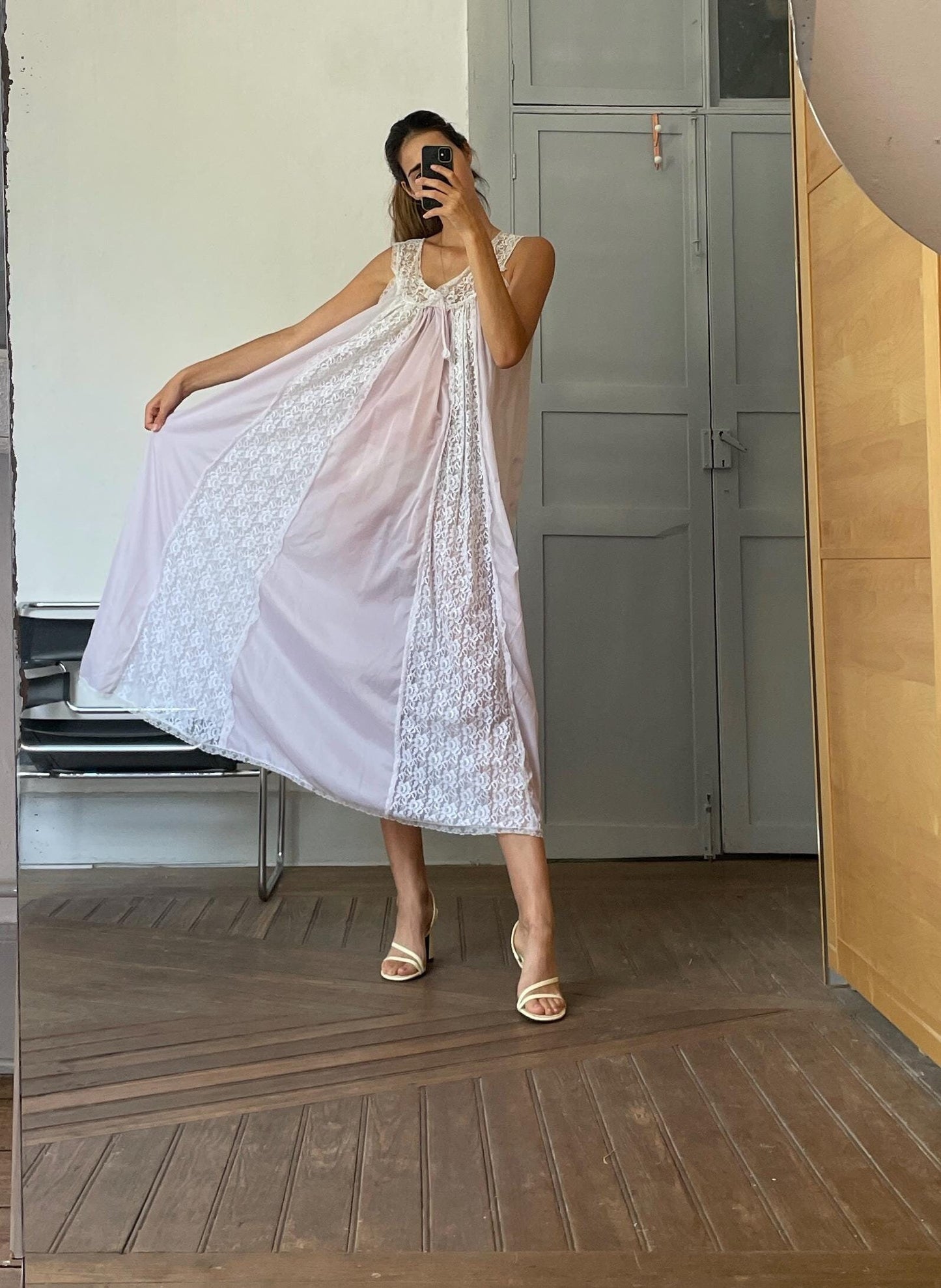 Vintage violet cottage core night gown. Lace long nightie. Romantic pyjamas.