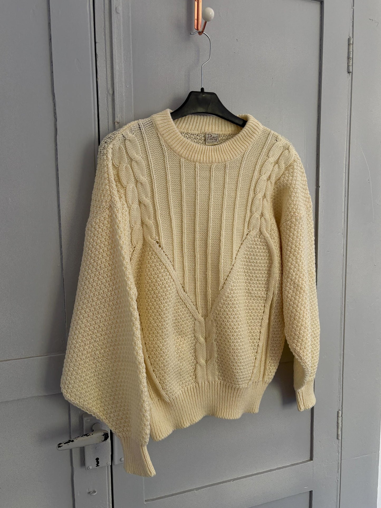 Vintage Ivory pullover, Retro eggshell knitwear, Cozy off white winter knit jumper, 80s christmas sweater