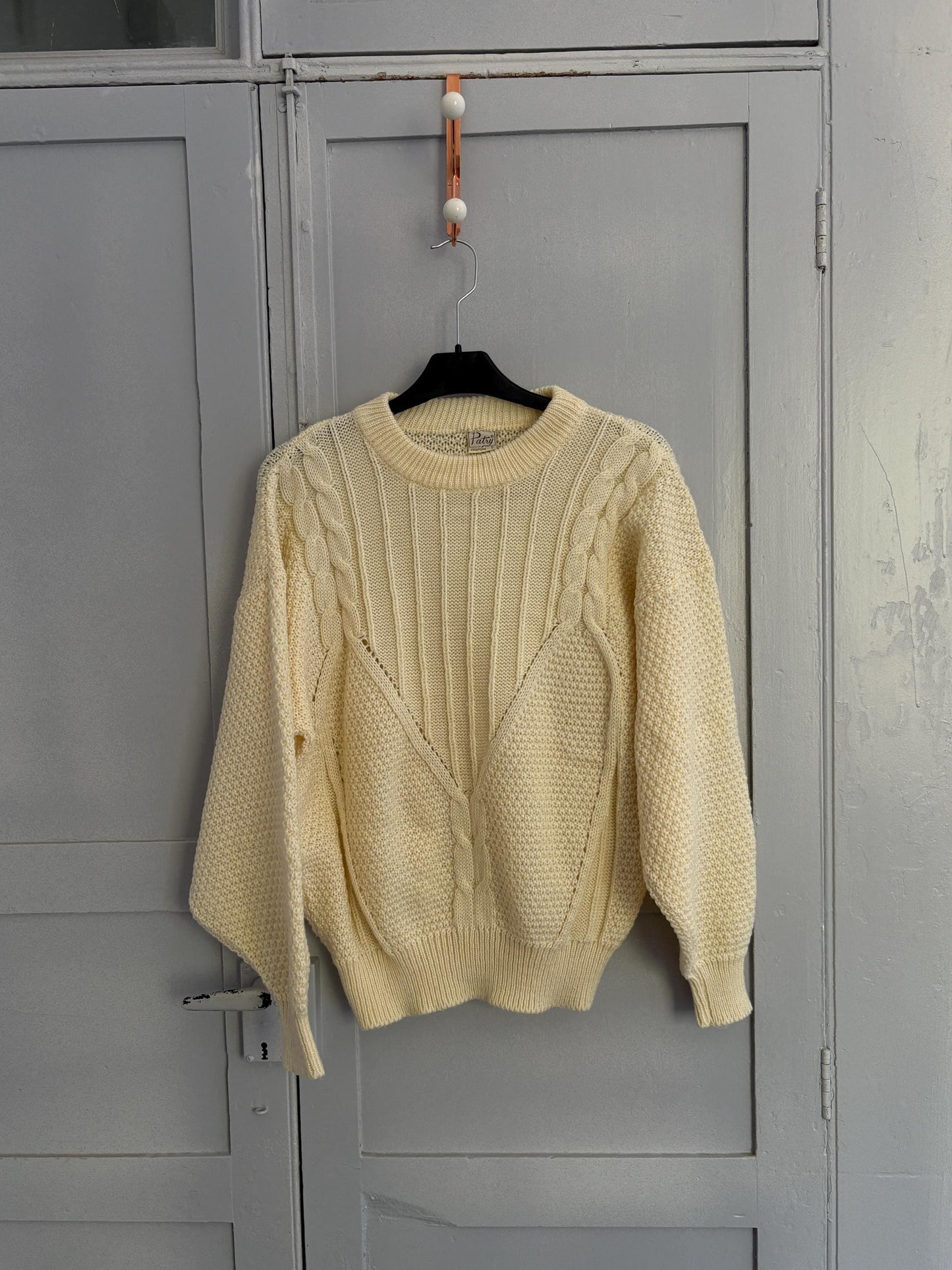Vintage Ivory pullover, Retro eggshell knitwear, Cozy off white winter knit jumper, 80s christmas sweater
