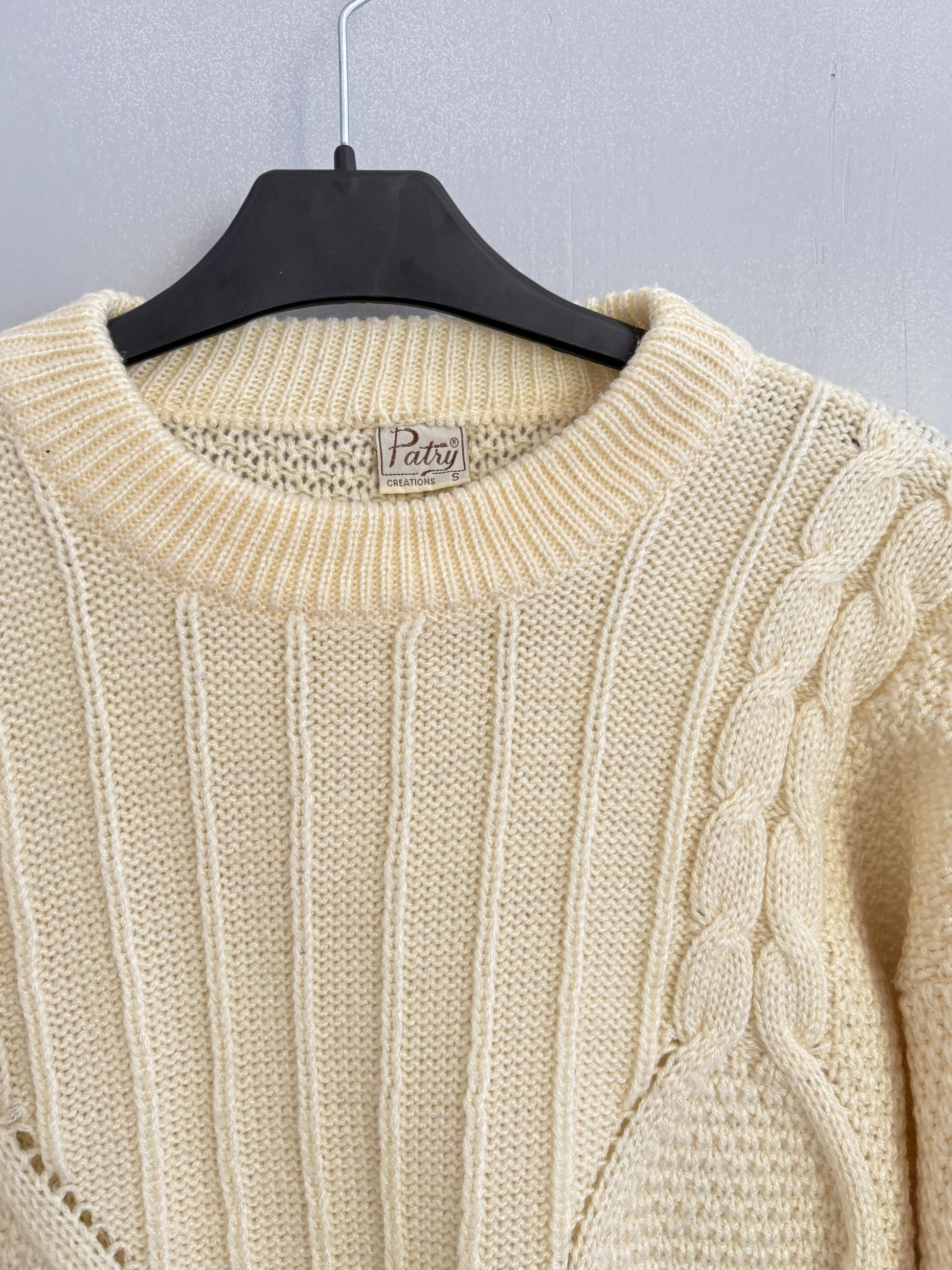 Vintage Ivory pullover, Retro eggshell knitwear, Cozy off white winter knit jumper, 80s christmas sweater