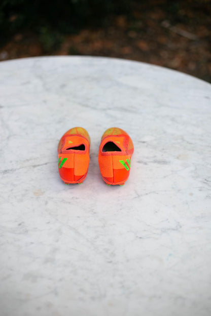 Neon Orange Adidas Kids Soccer Cleats - Vintage Style EU 31