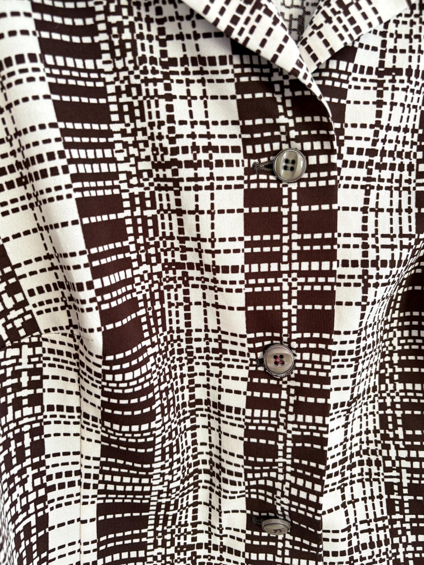 Vintage groovy button down shirt, Geometric brown and white retro blouse, 70s woman fashion, Long sleeve summer shirt, 1970s blouse, L