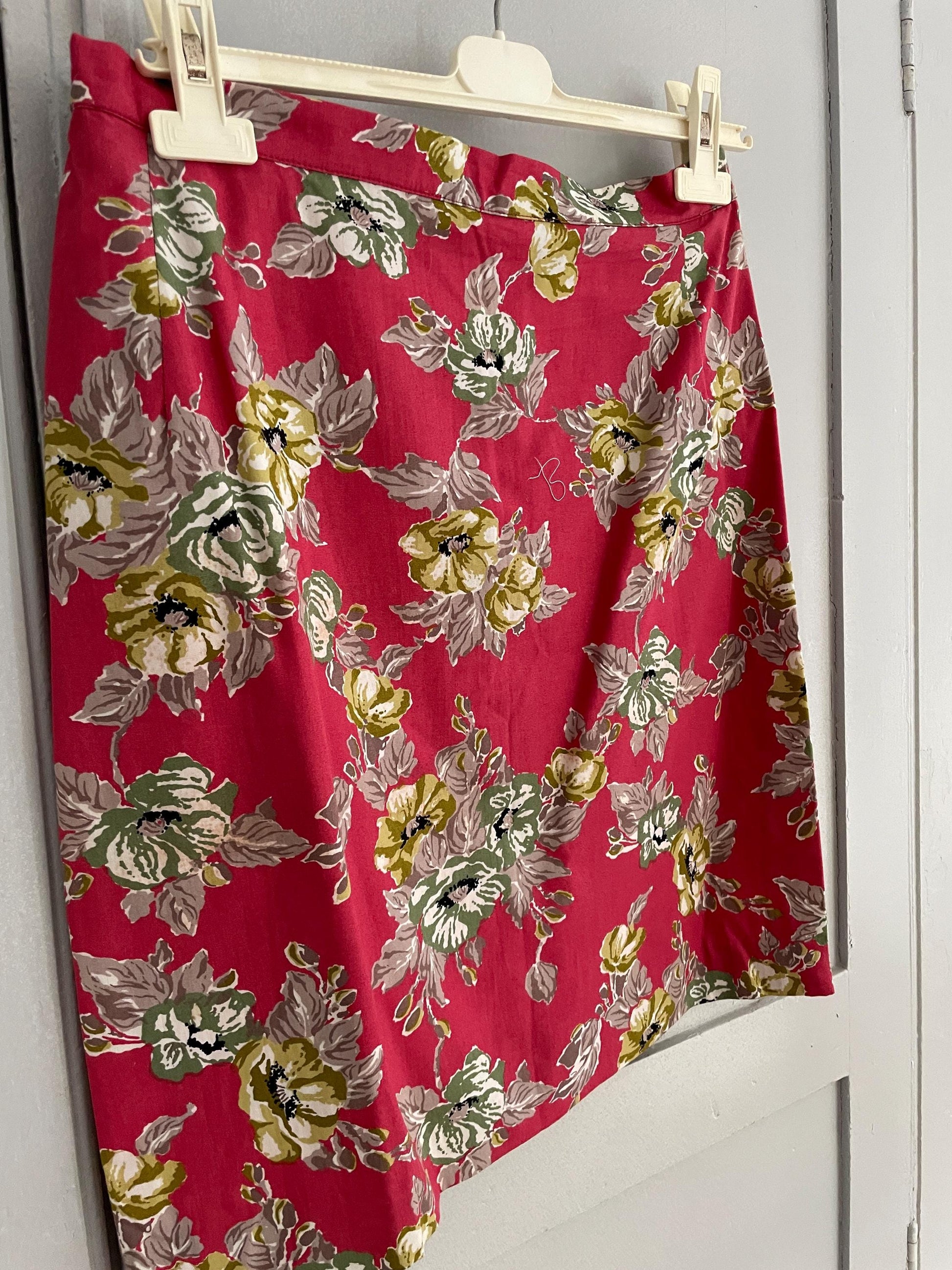 Retro pink floral skirt, High waist vintage pencil skirt, Colourful summer clothing