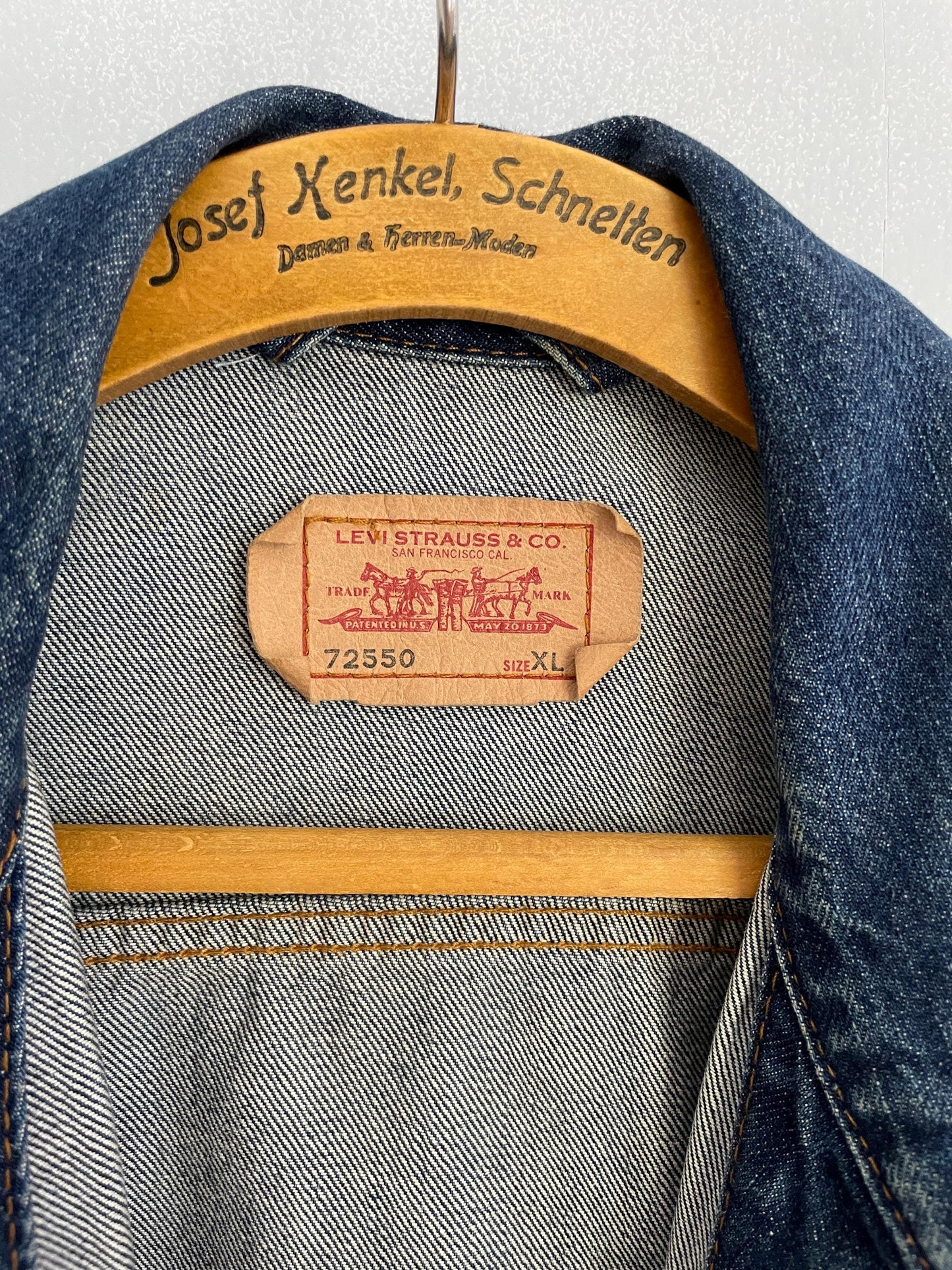 Levi's Light grey jean jacket, Men's M denim coat