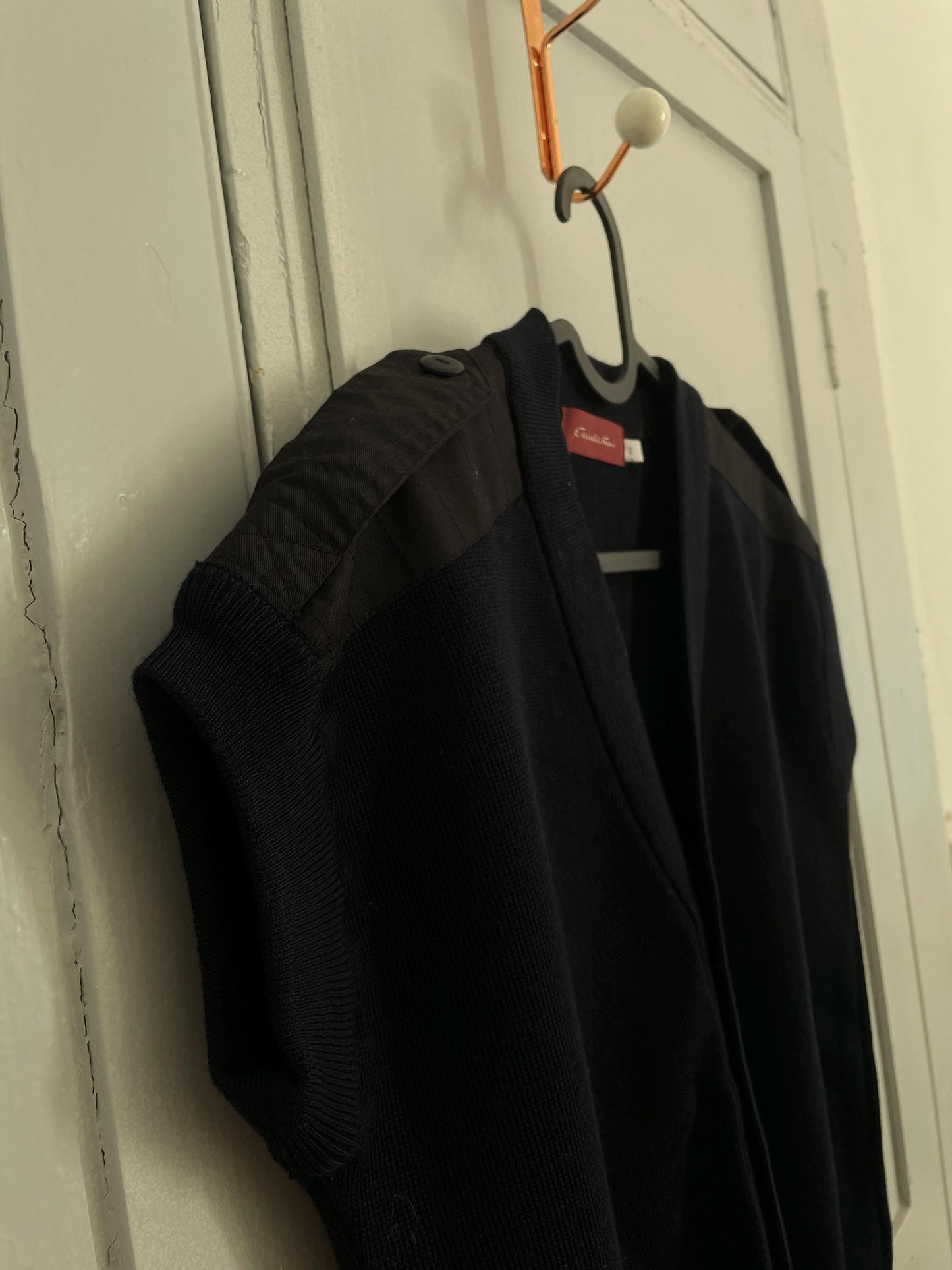 Luxurious Vintage EMIDIO TUCCI Wool blendSweater Vest - Timeless V-Neck Sleeveless Design, Dark academia aesthetic vest, Size USA M