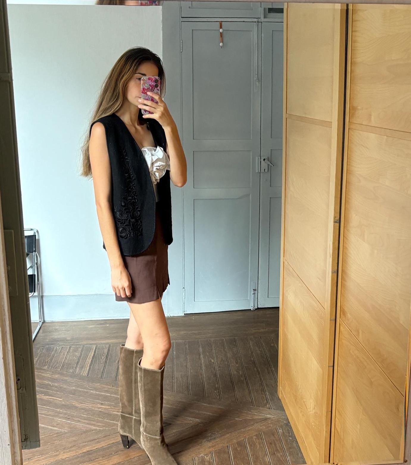 Vintage black wool floral vest, Cottage core felted wool waistcoat, Romantic Sleeveless black cardigan, Dark academia waistcoat, M