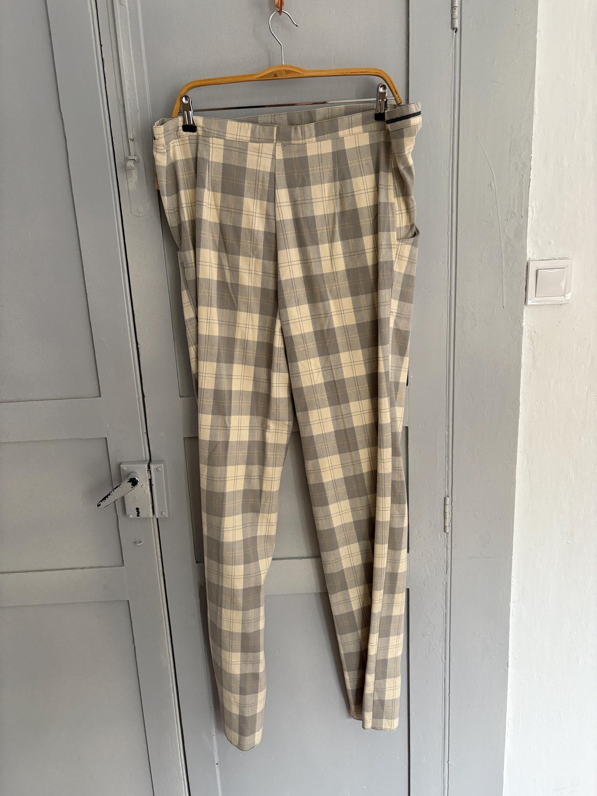 Vintage cotton plaid long MEN'S trousers, Extra tall tartan pants, Elegant formal men pants, Tailored Straight-Leg Trousers for men, size 46