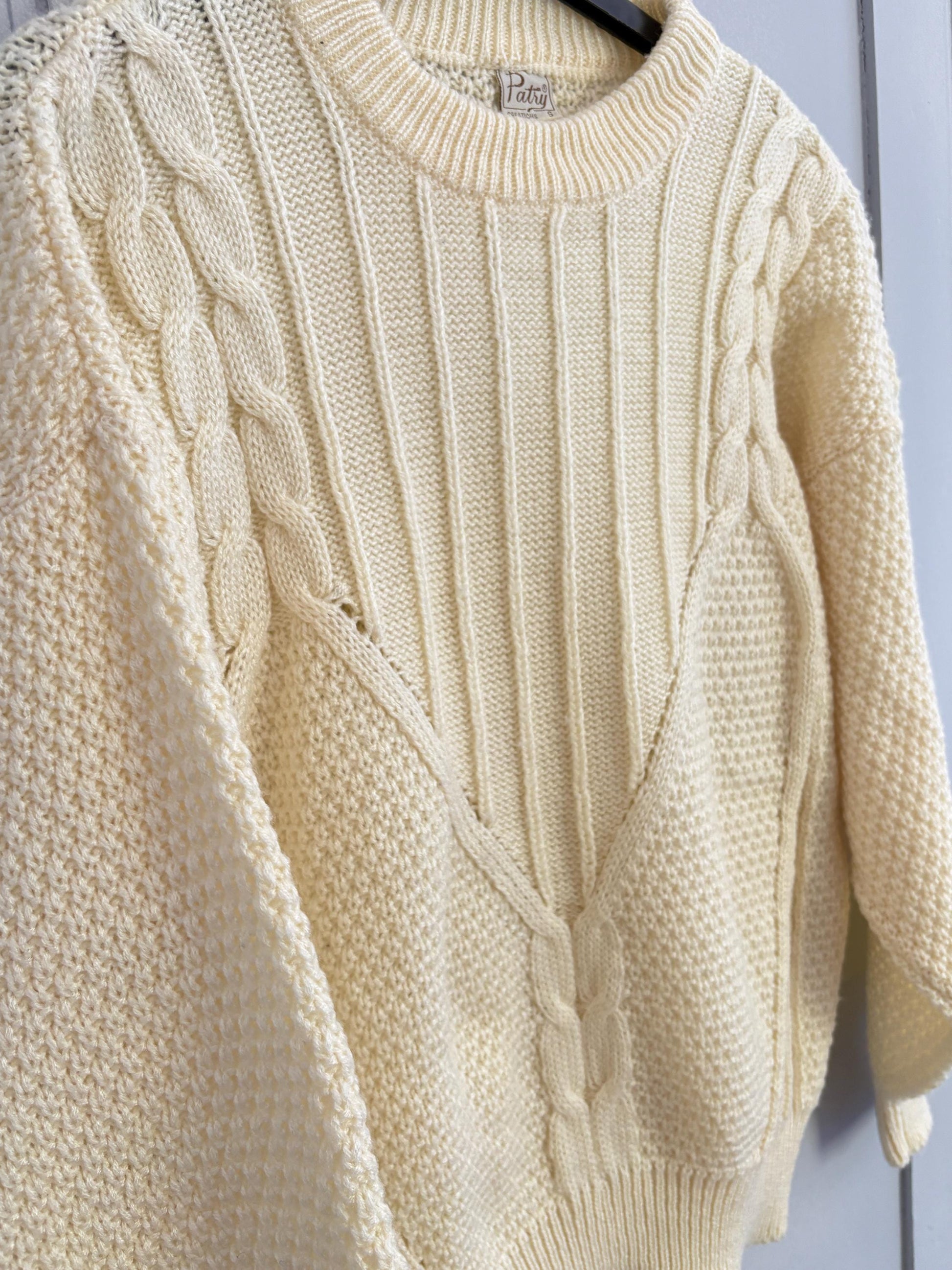 Vintage Ivory pullover, Retro eggshell knitwear, Cozy off white winter knit jumper, 80s christmas sweater