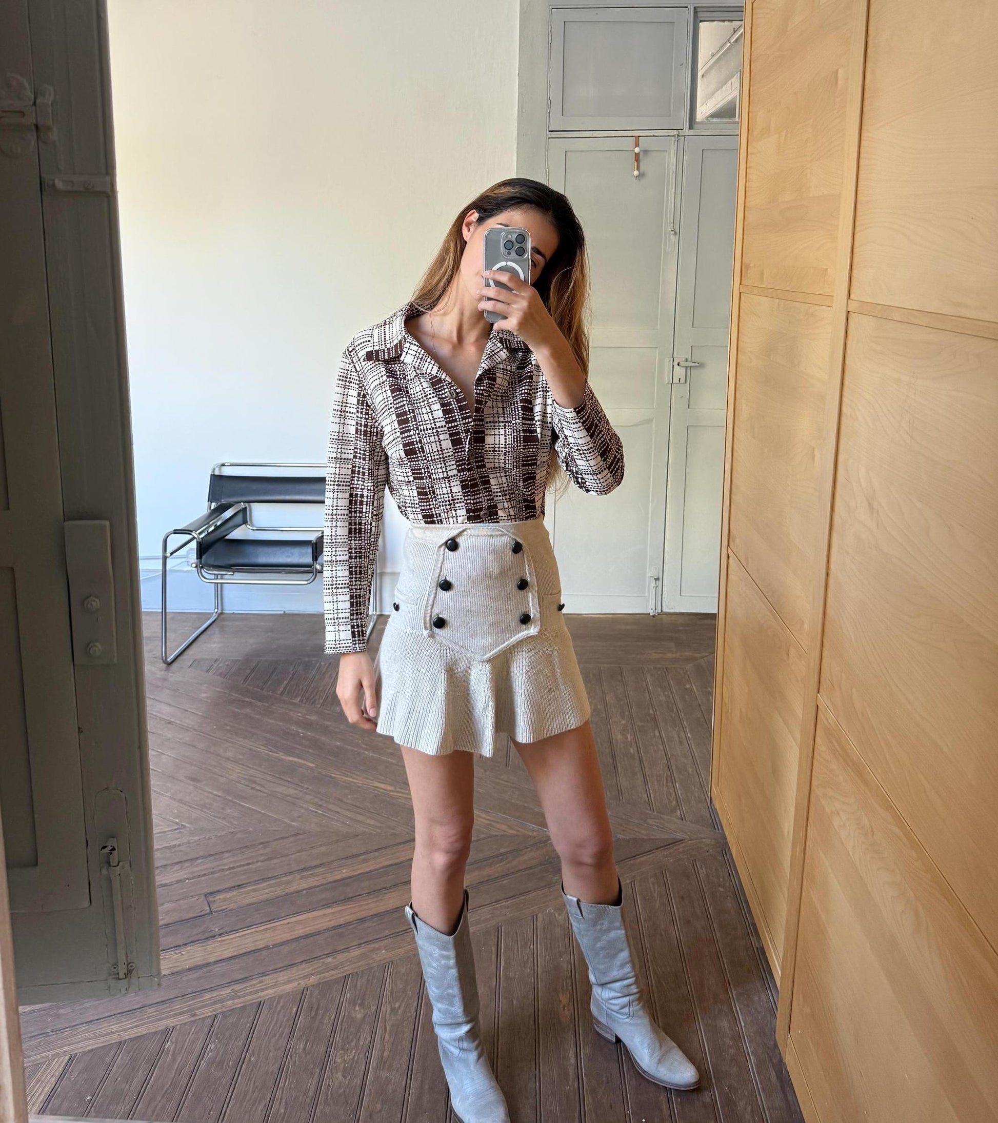 Vintage groovy button down shirt, Geometric brown and white retro blouse, 70s woman fashion, Long sleeve summer shirt, 1970s blouse, L