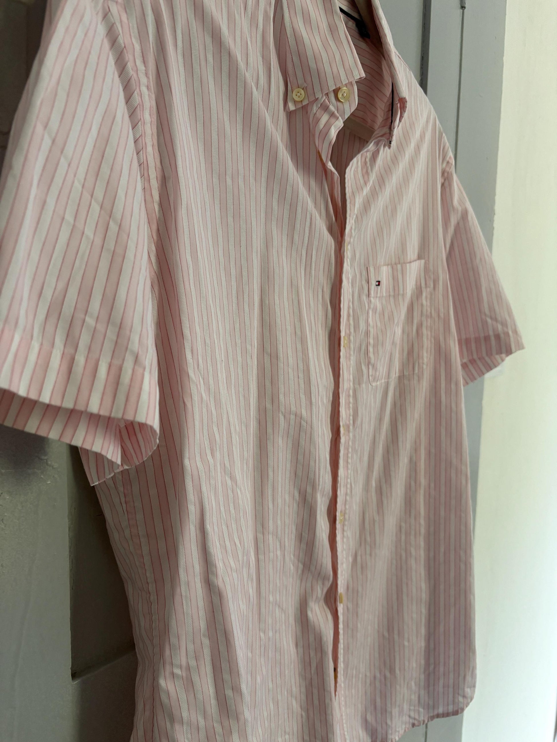 Vintage Tommy Hilfiger tailored Men's Striped Button-Down Shirt - Pink comfortable blouse, Loose Oversized short sleeve Shirt, 39 - 15 1/2