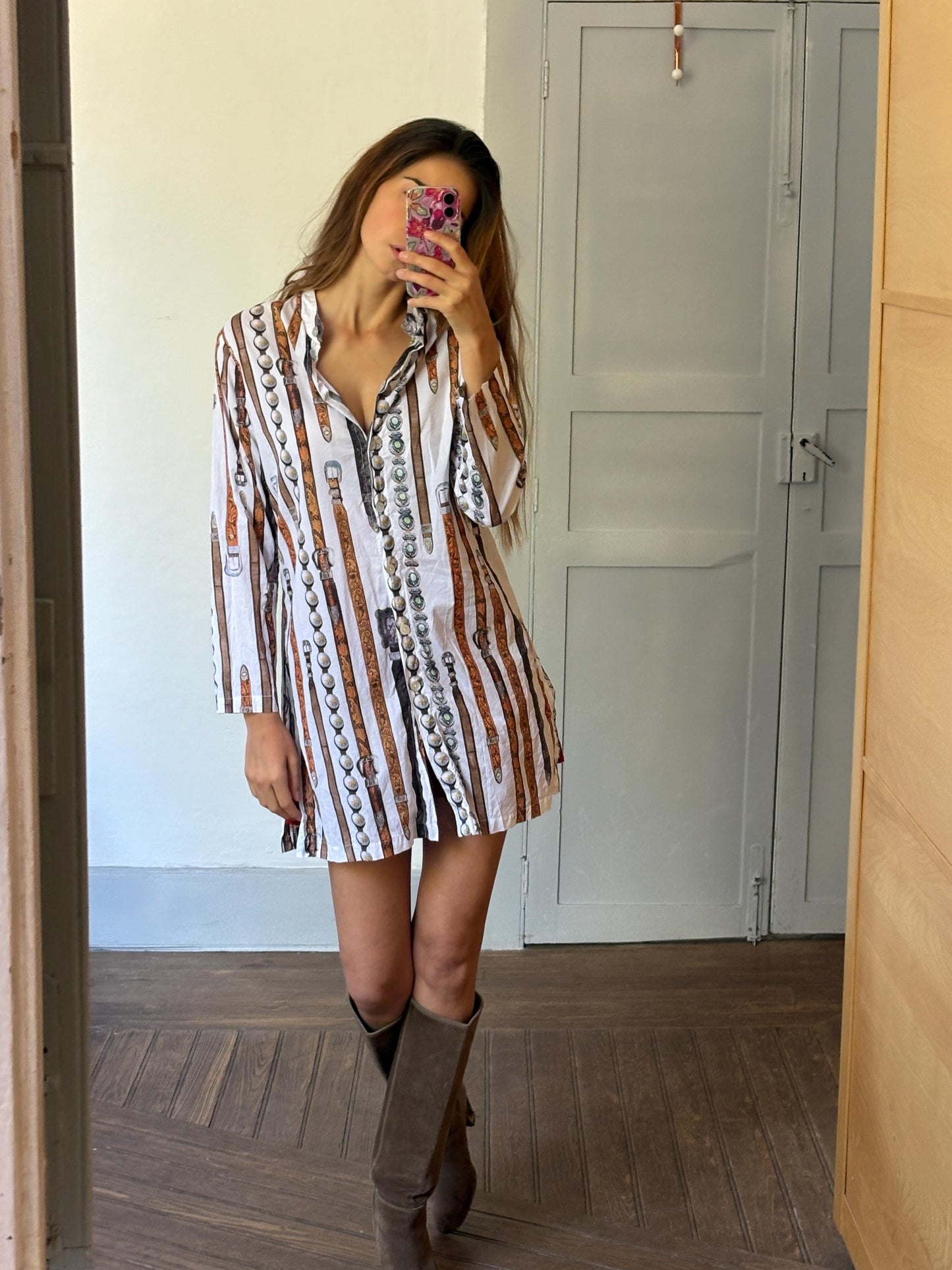 Vintage button down dress with mother of pearl buttons, Belt illustrations blouse dress, Long sleeve lightweight summer dress, S