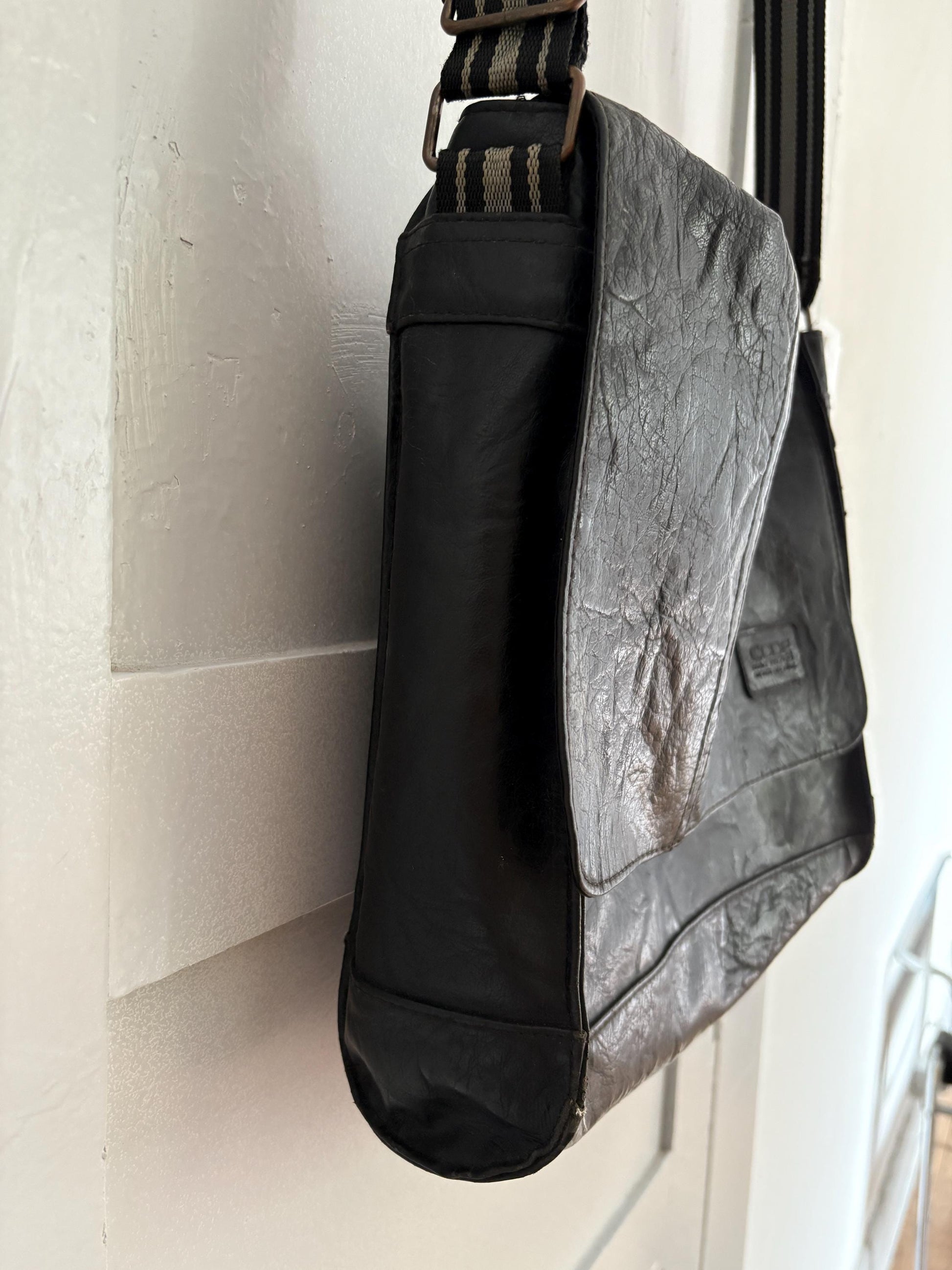 Vintage black leather shoulder bag, Minimalist 90s Long strap university bag, Berlin style basic aesthetic, Soft core menswear