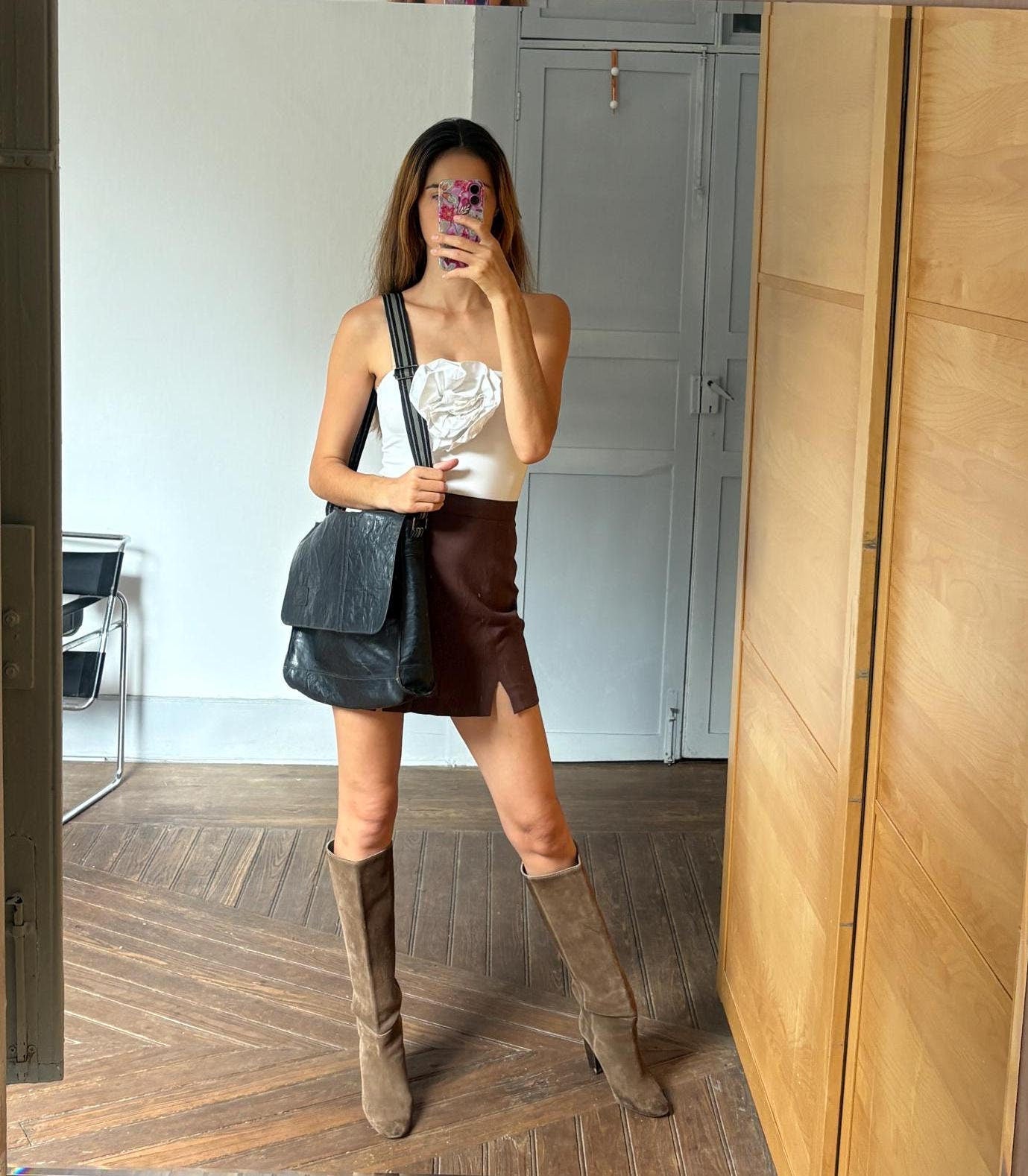 vintage black leather shoulder bag