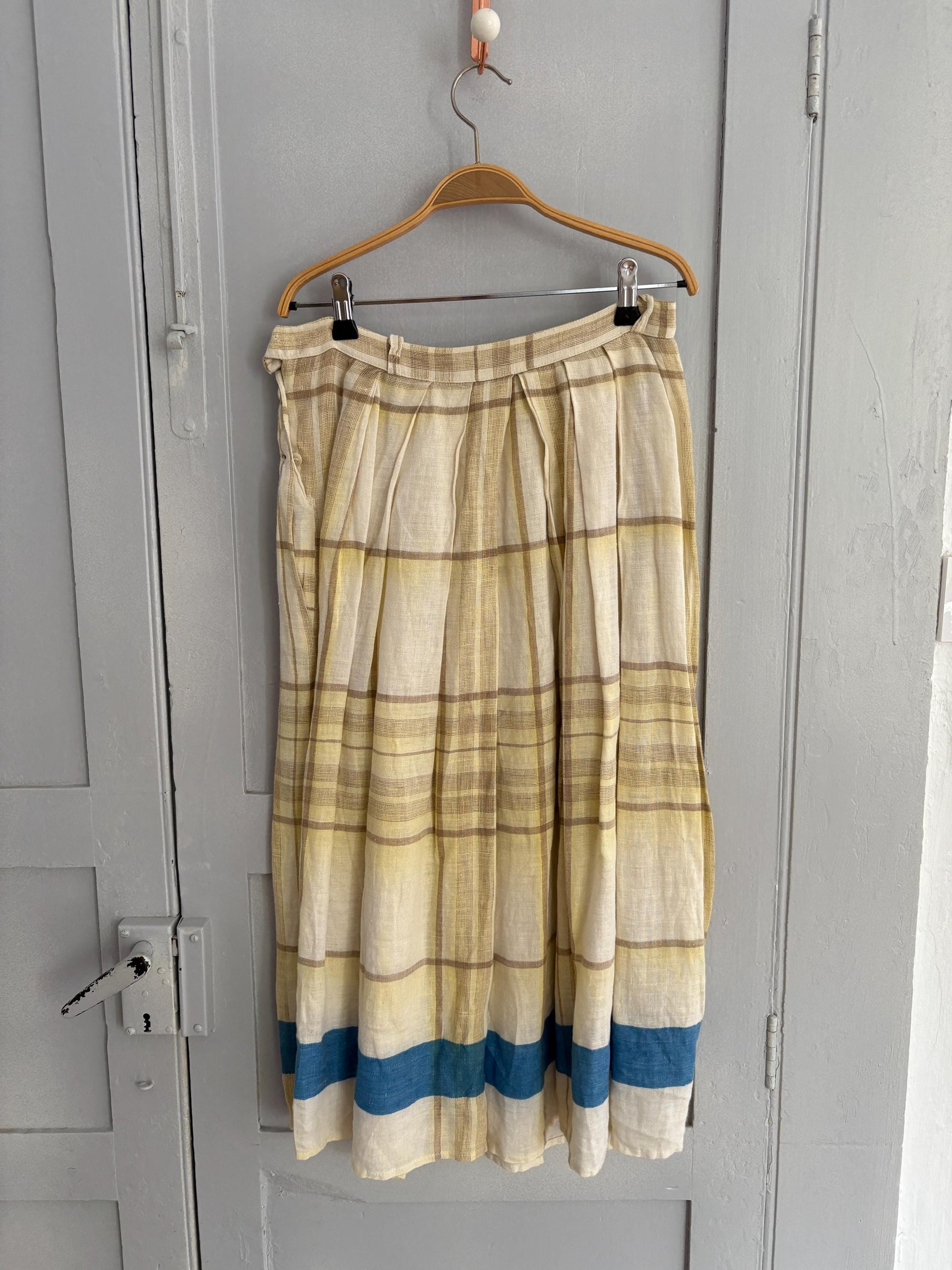 Vintage 100 % linen yellow Italian designer skirt, Cottage core long skirt, Wedding guest pastel outfit, S - M