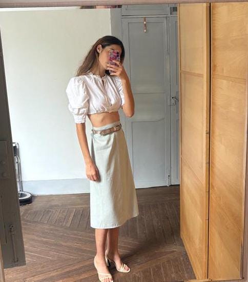 Vintage long High-Rise pencil Skirt with Elegant fit and back Split, Feminine office wear, XL