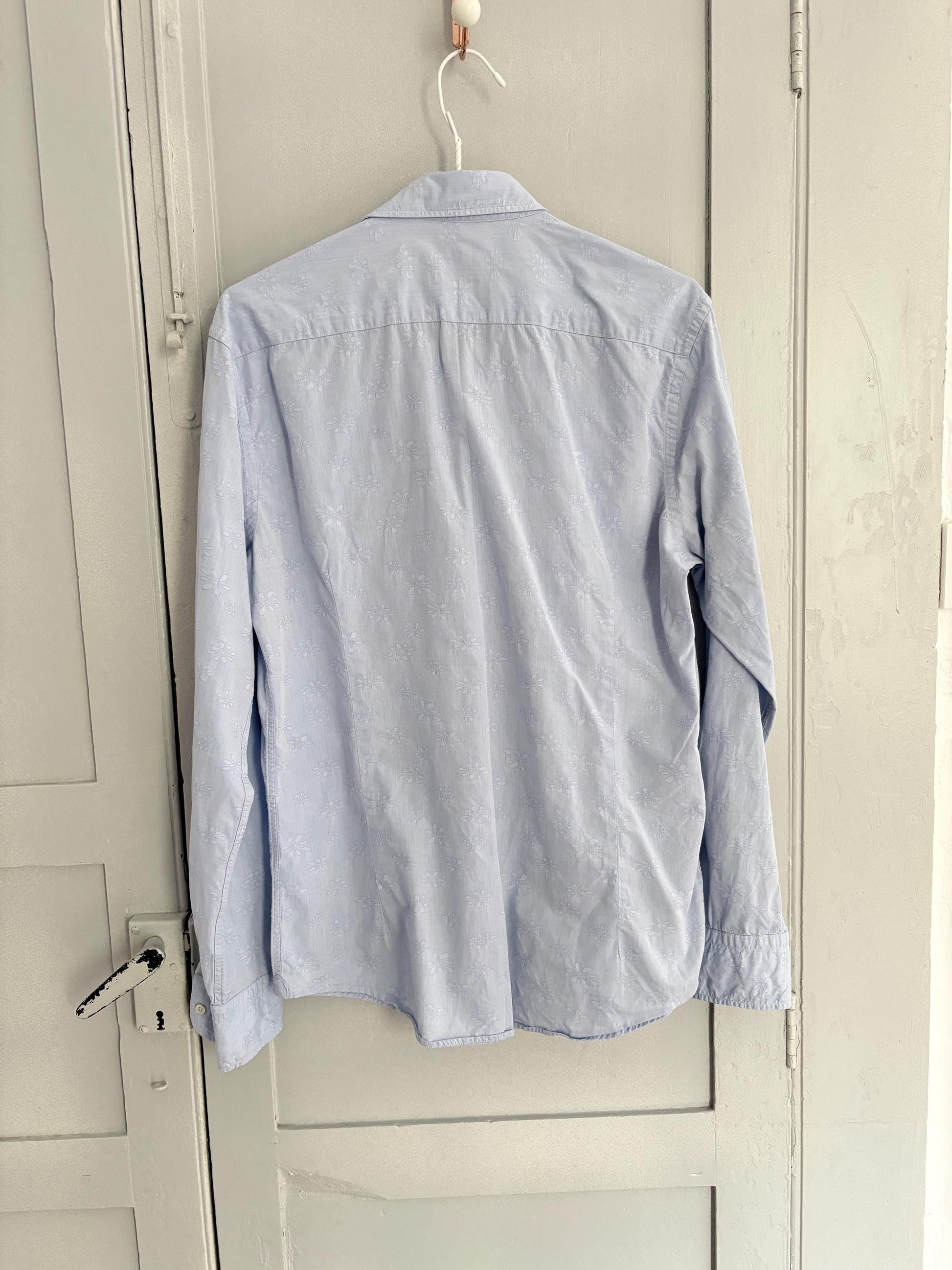 Vintage baby blue Massimo Dutti blouse, Crisp floral print Button-Up shirt, Delicate floral print, Classic Italian Design clothing