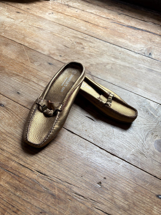 Vintage Golden Loafers Woman Shoes, Genuine Leather Summer Slip-On by Manolo's Elda, EU 37, Luxury Formal Glitter Boat Shoes Made in Spain