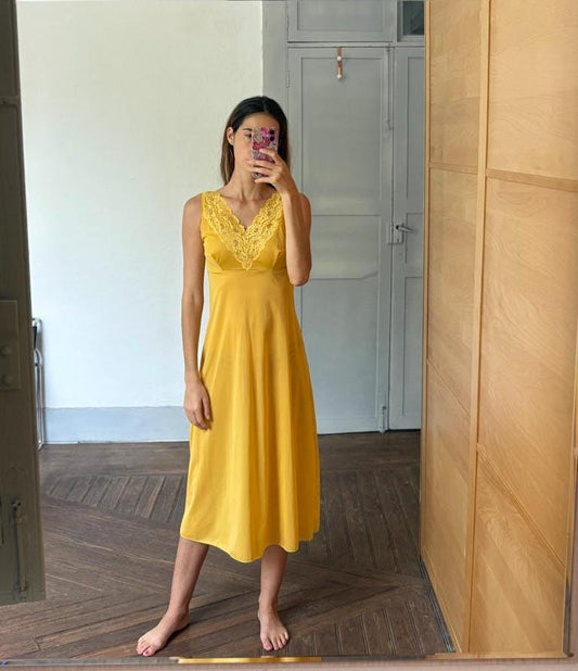 Vintage Curry Yellow italian design night gown set.