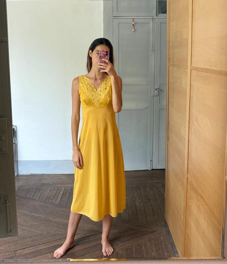 Vintage Curry Yellow italian design night gown set.