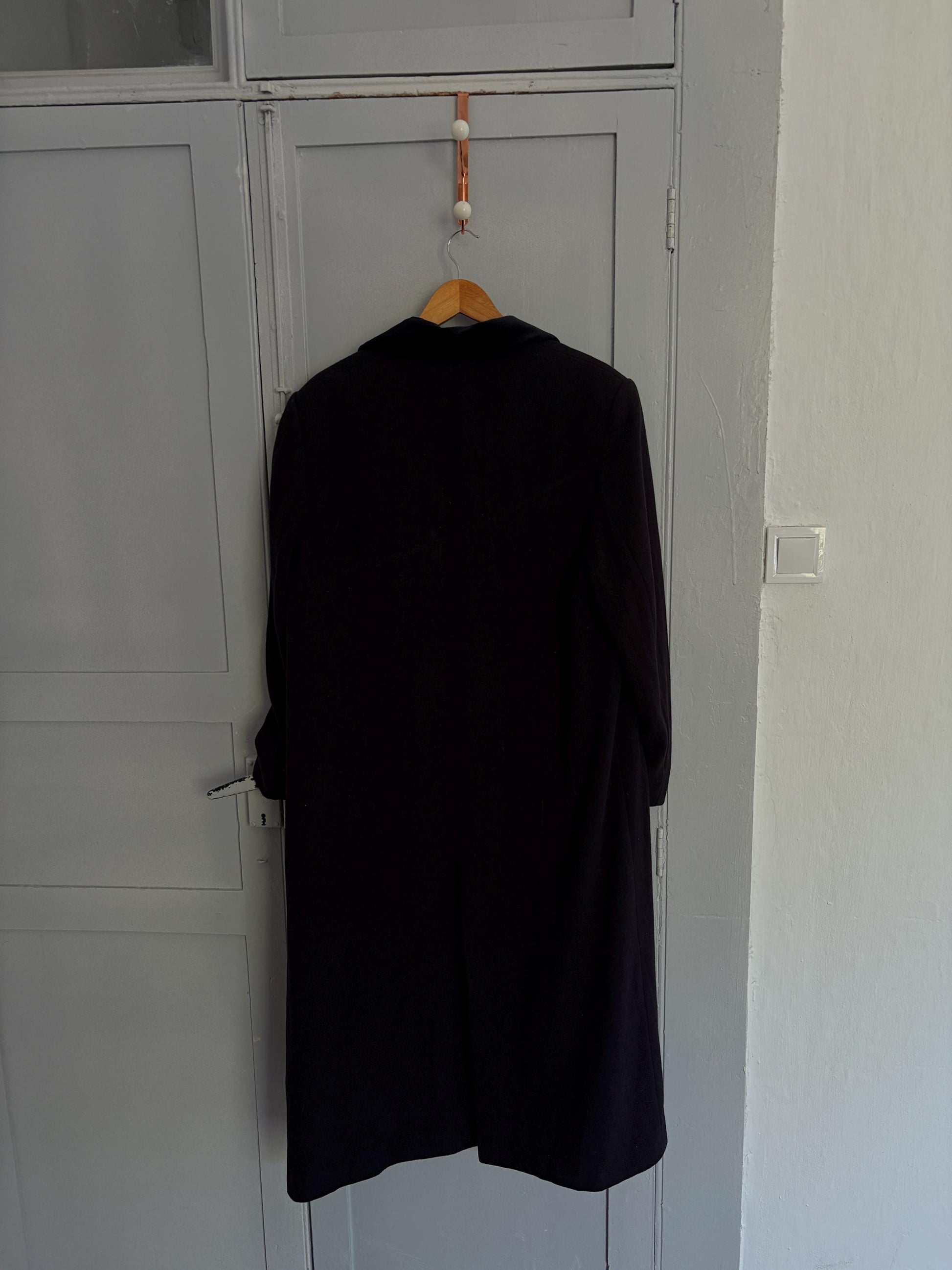 Gorgeous long dark blue wool woman coat, Elegant classic virgin wool duster, French fashion aesthetic, Vintage Gil Bret dark academia duster