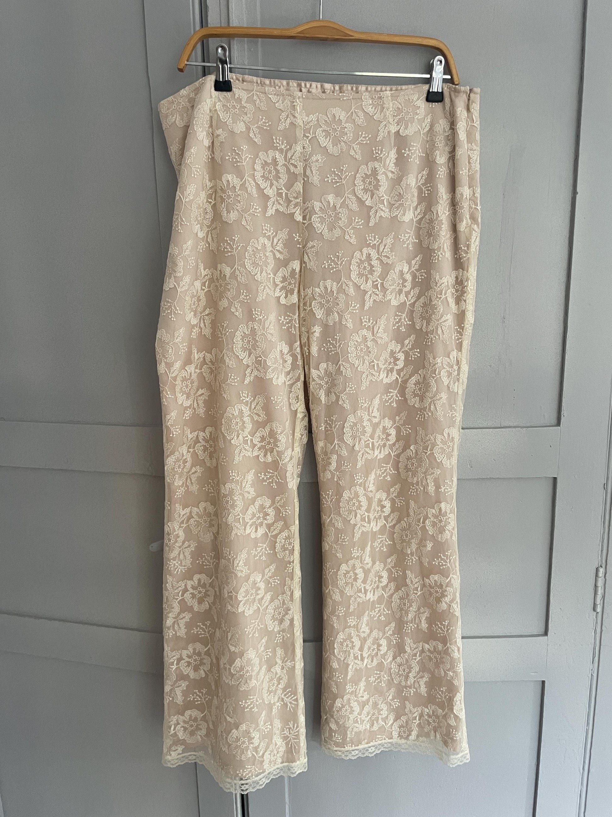 Romantic vintage floral lace pants | Ivory nude mesh trousers | Size EU 46 / 3X | Wedding guest look or dreamy elegant everyday fit