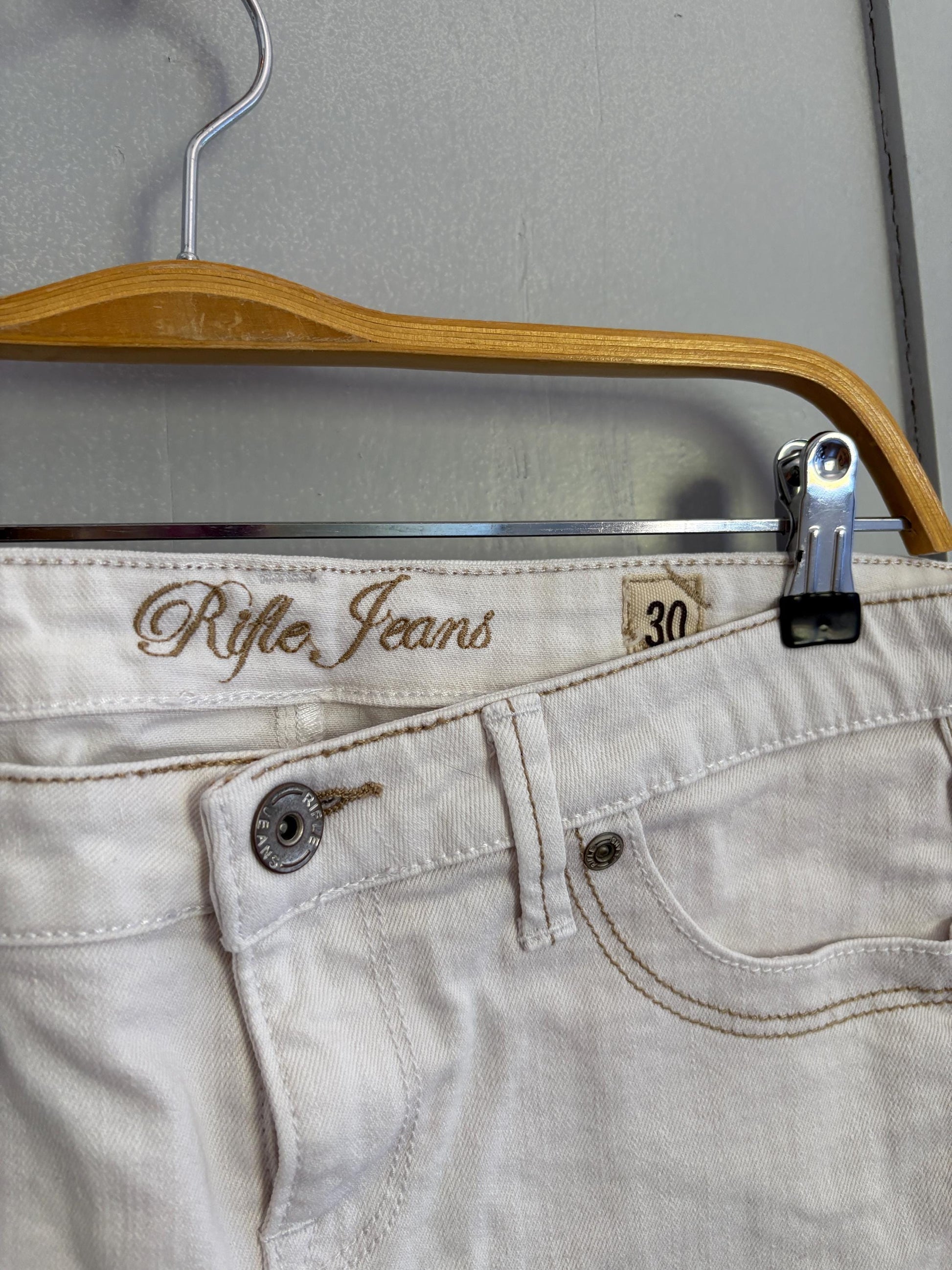 Vintage RIFLE JEANS white denim mini skirt, Y2k low waist mini jeans skirt, 30, L