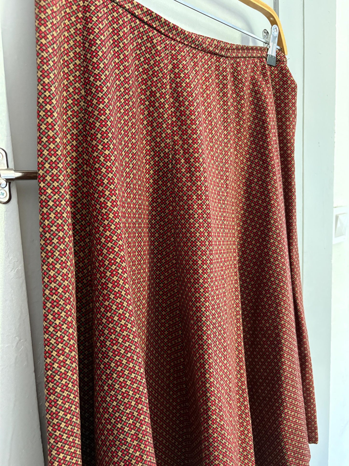 Vintage Cottagecore Midi Skirt | Red Beige Micro Pattern | Handmade 70s Academia Look