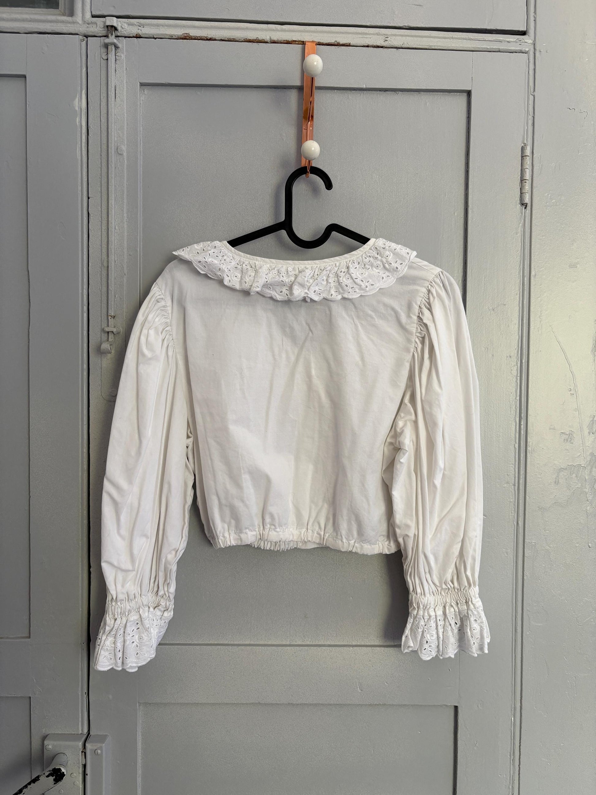Vintage cotton cropped puff sleeve blouse, Eyelet fabric collared antique french shirt, White romantic crop top, M
