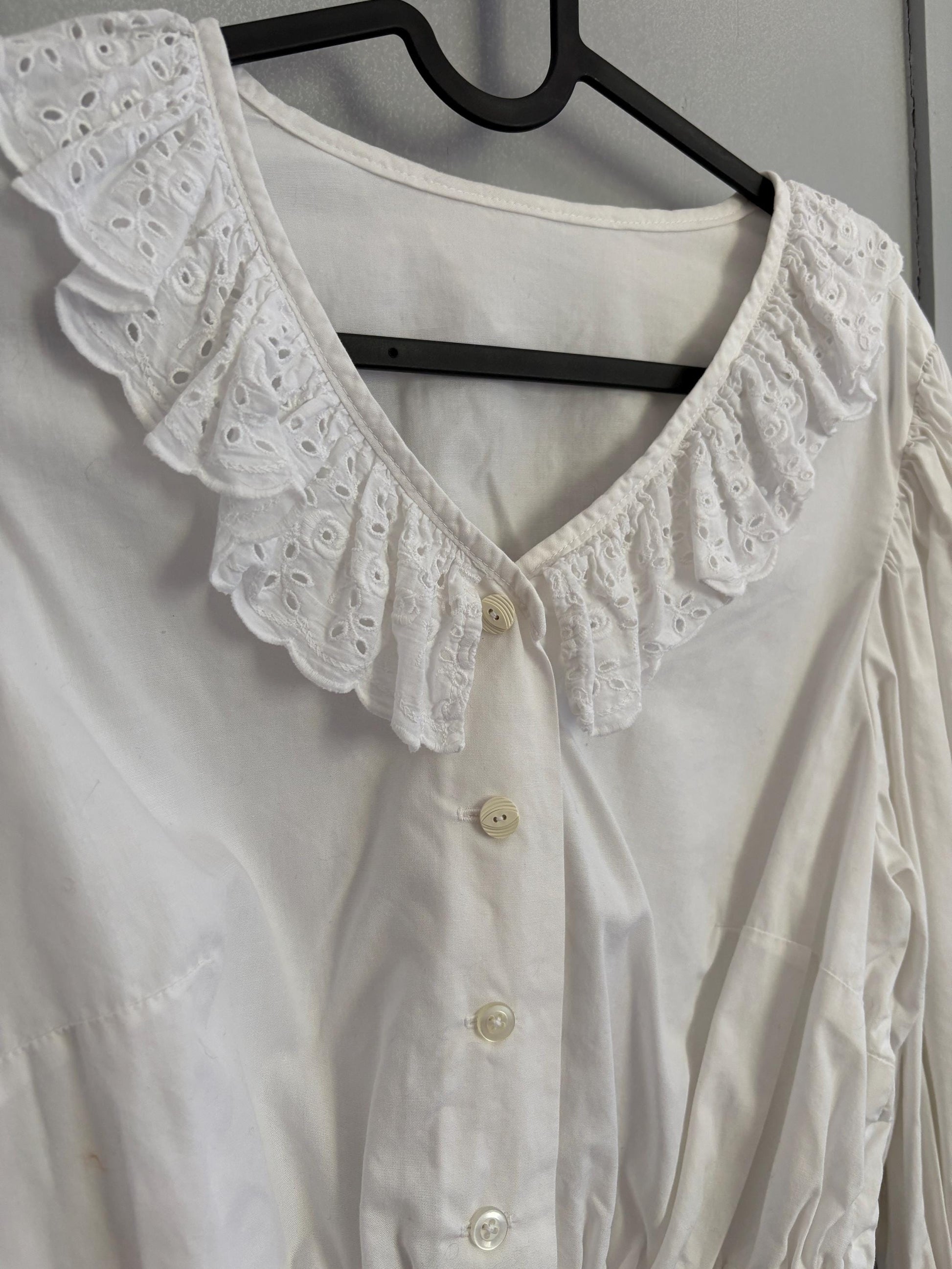 Vintage cotton cropped puff sleeve blouse, Eyelet fabric collared antique french shirt, White romantic crop top, M