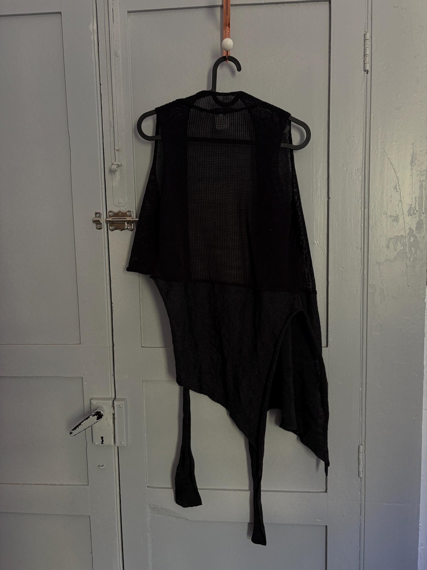 Vintage Sarah Pacini Black Linen Blend Camisole, Elegant Asymmetric Sleeveless Designer Top, Branded Knitwear, Versatile Classic Shirt