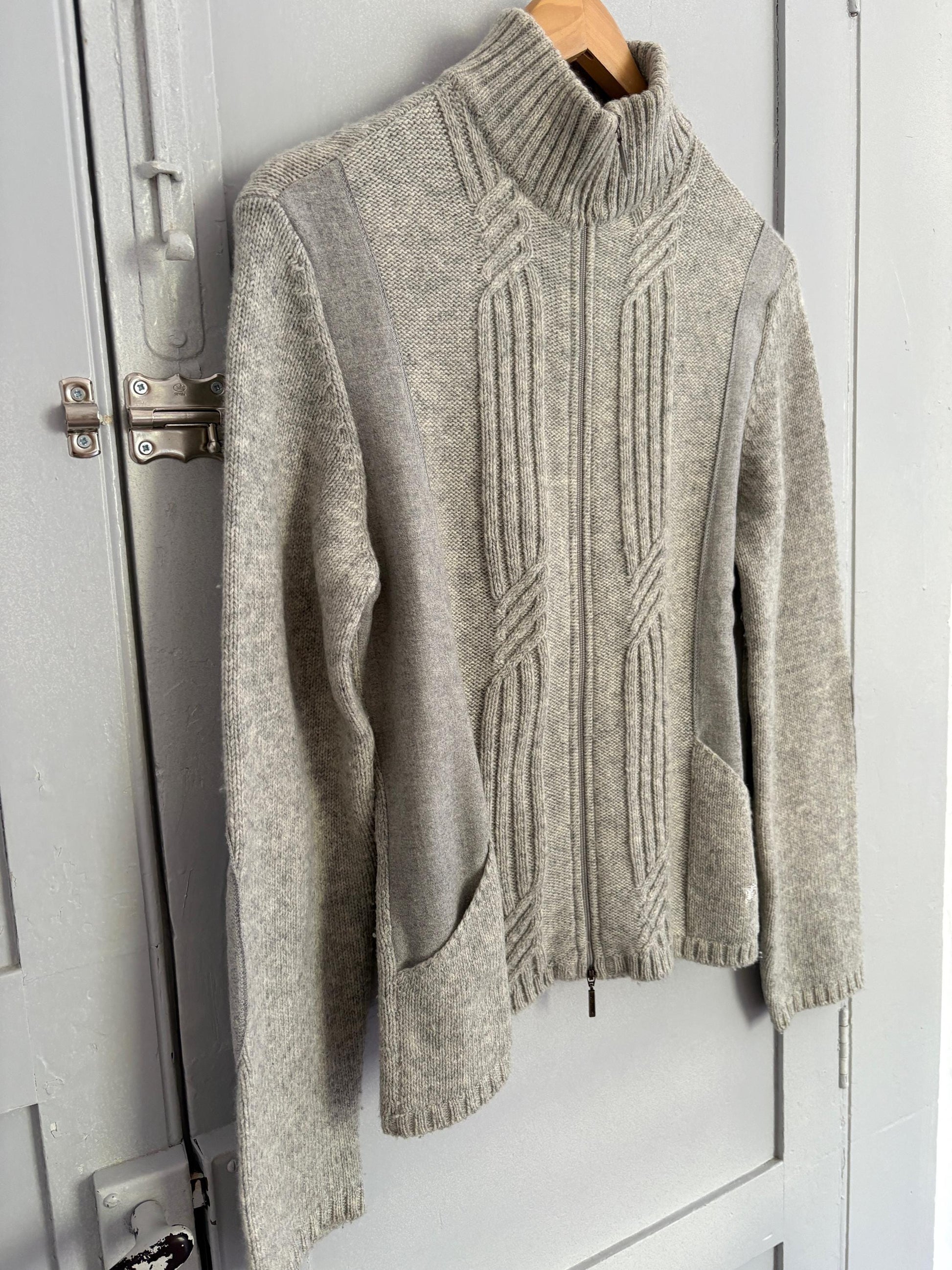 Vintage Burberry London Luxe cardigan - Long sleeved grey lambswool blend vest, Super soft winter knit shirt, Designer Jumper, S