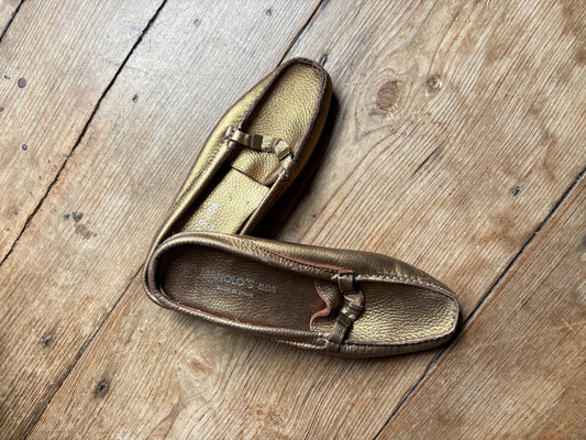 Vintage Golden Loafers Woman Shoes, Genuine Leather Summer Slip-On by Manolo's Elda, EU 37, Luxury Formal Glitter Boat Shoes Made in Spain
