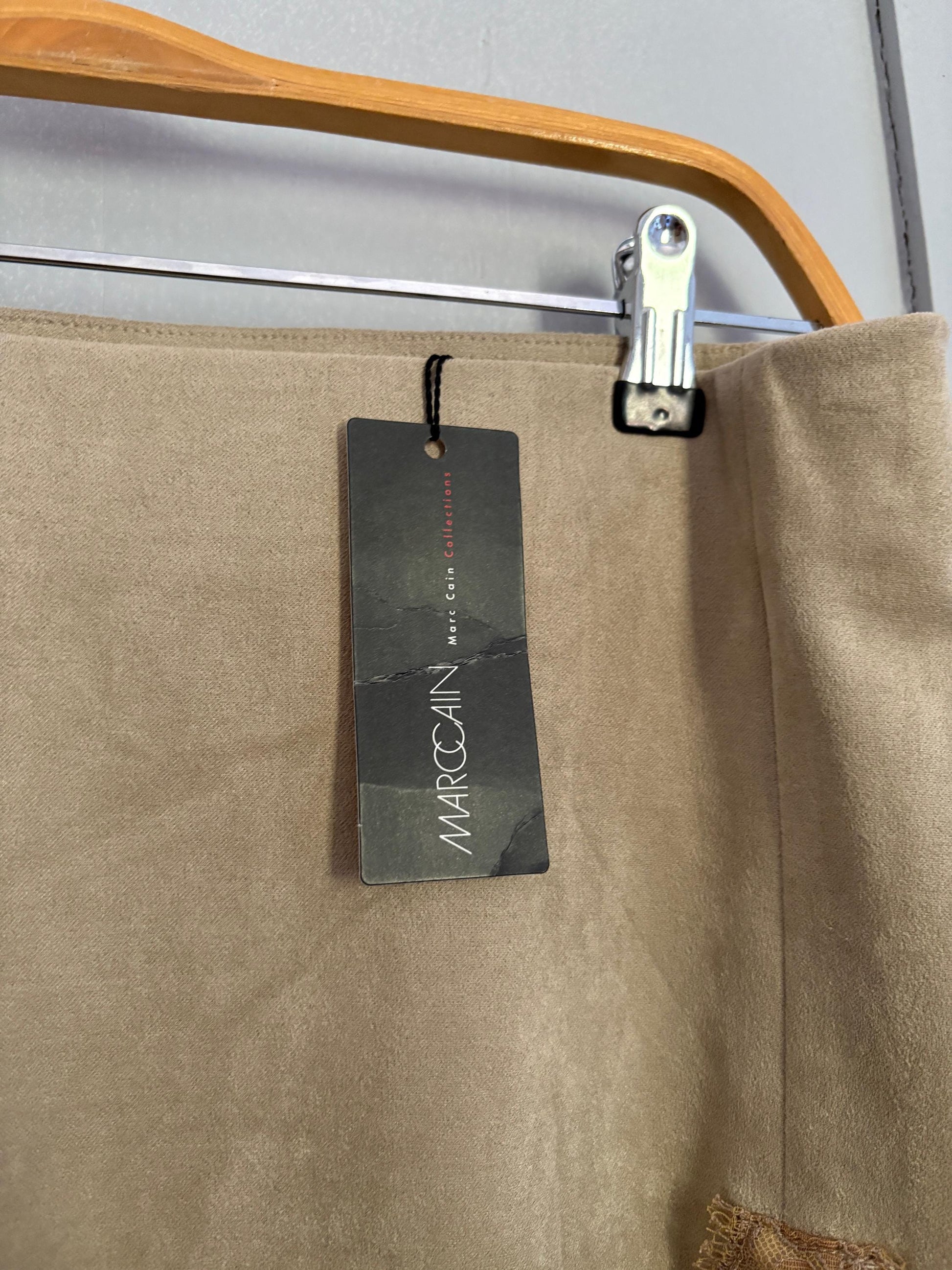 Vintage Marc Cain Lace-Trimmed Mini Skirt – Made in Italy