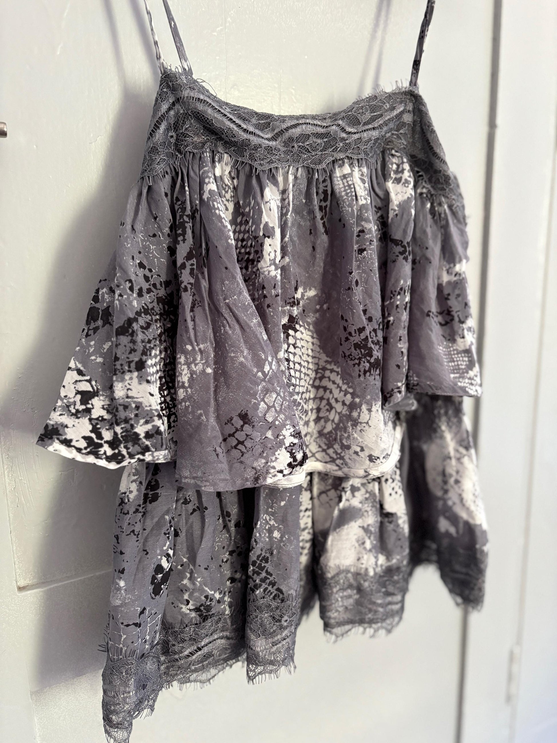 Silk and cotton crop peplum top, Playful grey spaghetti brand camisole, Lace Boho Chic summer shirt, S