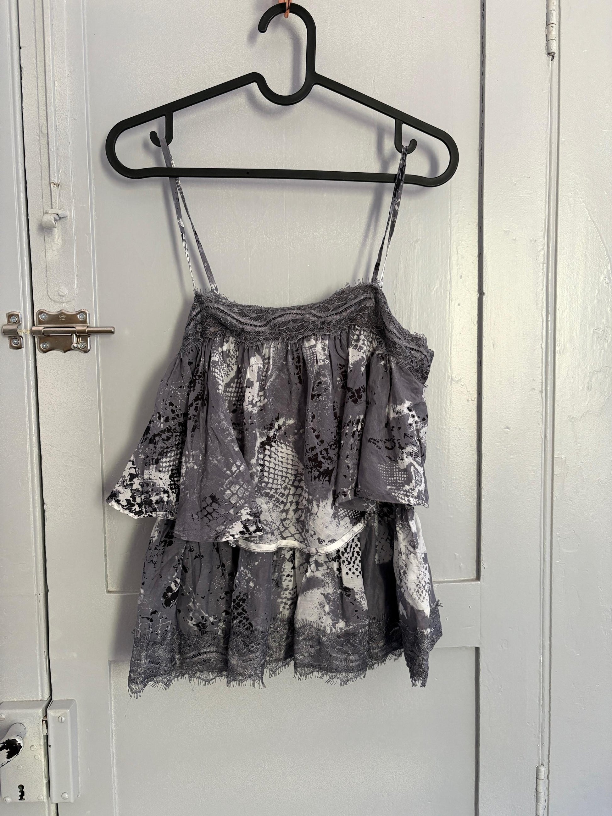 Silk and cotton crop peplum top, Playful grey spaghetti brand camisole, Lace Boho Chic summer shirt, S