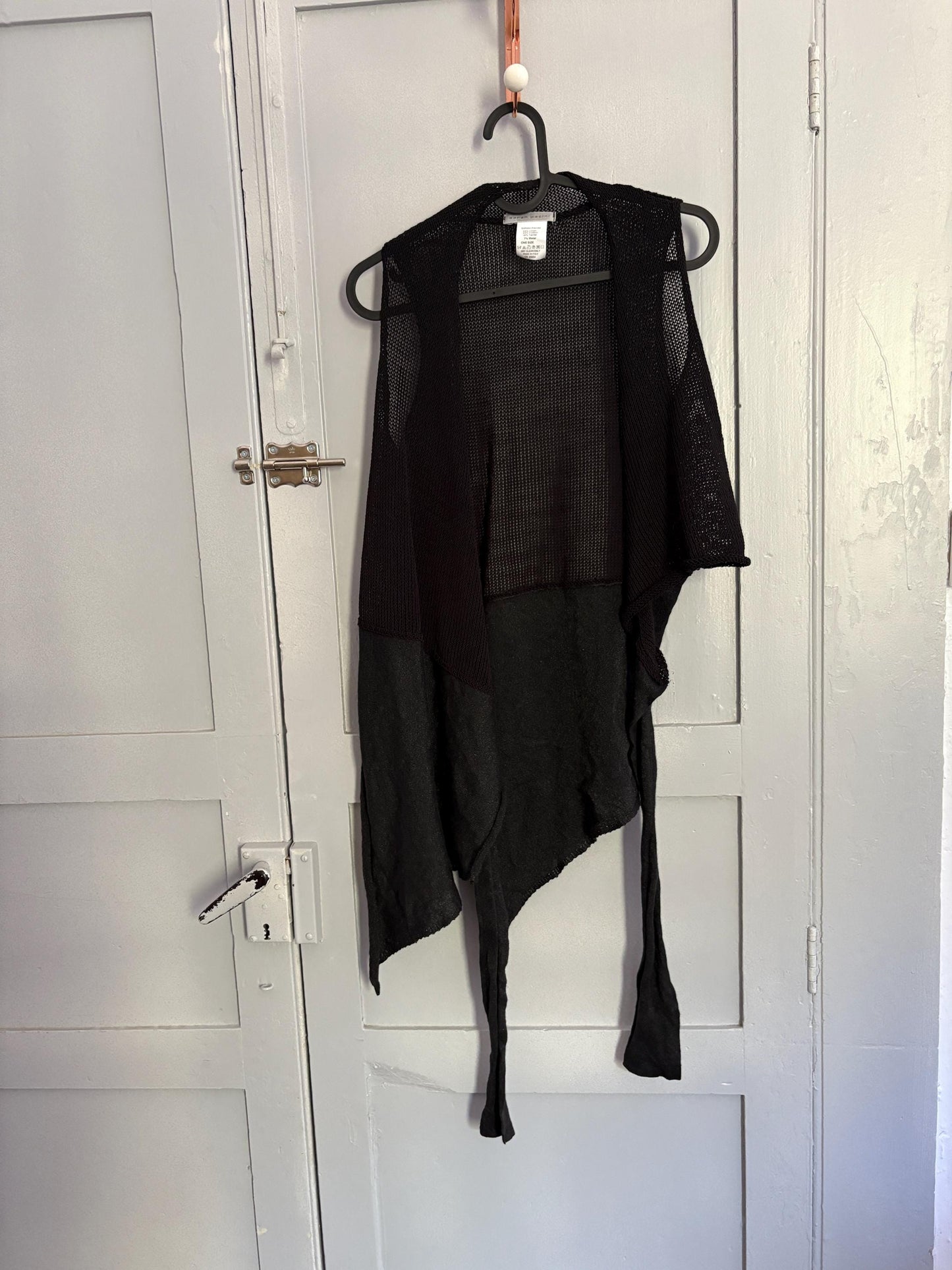 Vintage Sarah Pacini Black Linen Blend Camisole, Elegant Asymmetric Sleeveless Designer Top, Branded Knitwear, Versatile Classic Shirt