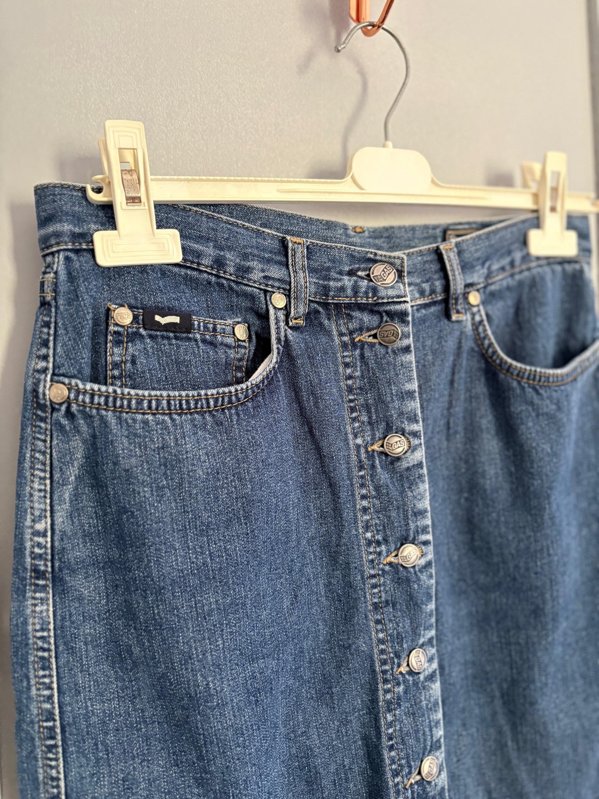 Vintage Blue jeans Gas skirt, Button down retro denim skirt, Y2k aesthetic fashion, size 30 - M