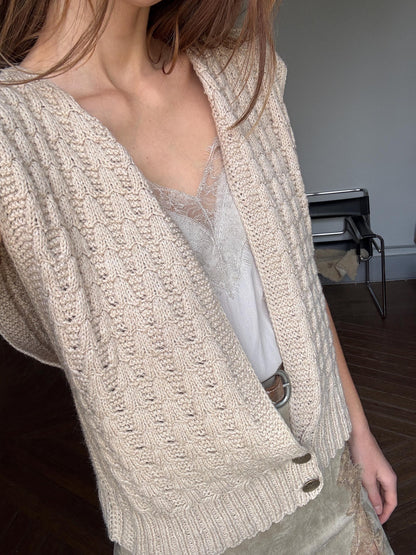 Cream Knit Vintage Sleeveless Vest — detail