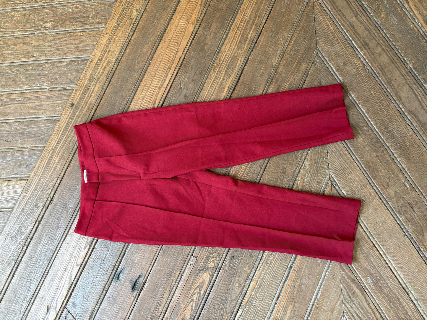 Vintage Red Cropped Designer Trousers | Chic Y2K Culotte Pants | Size XS–S | Tailored Fit