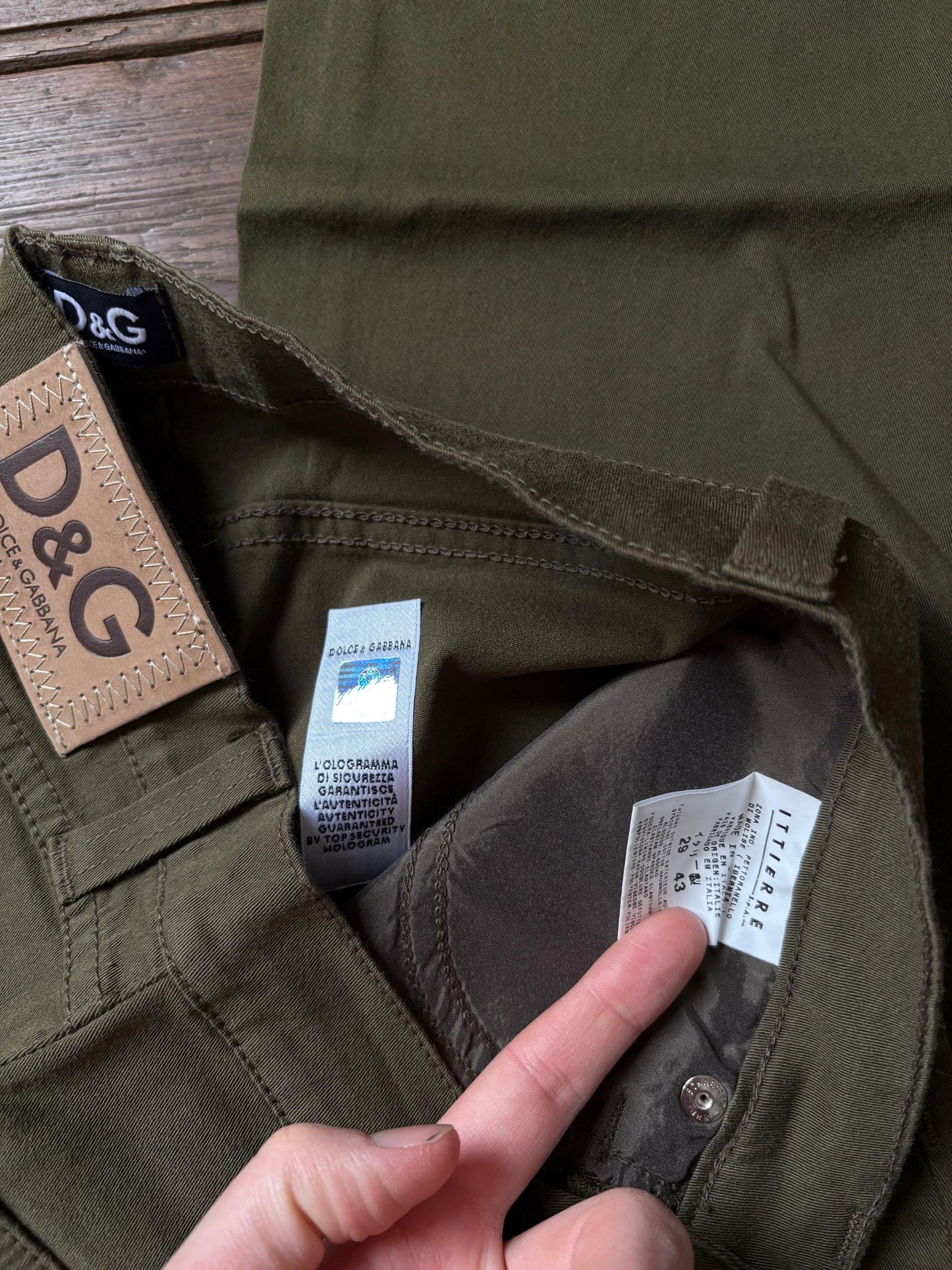 Vintage D & G kaki skinny jeans, Y2K low waist cropped pants, Sexy low rise green trousers by designer brand, 29 43, Made in Italy