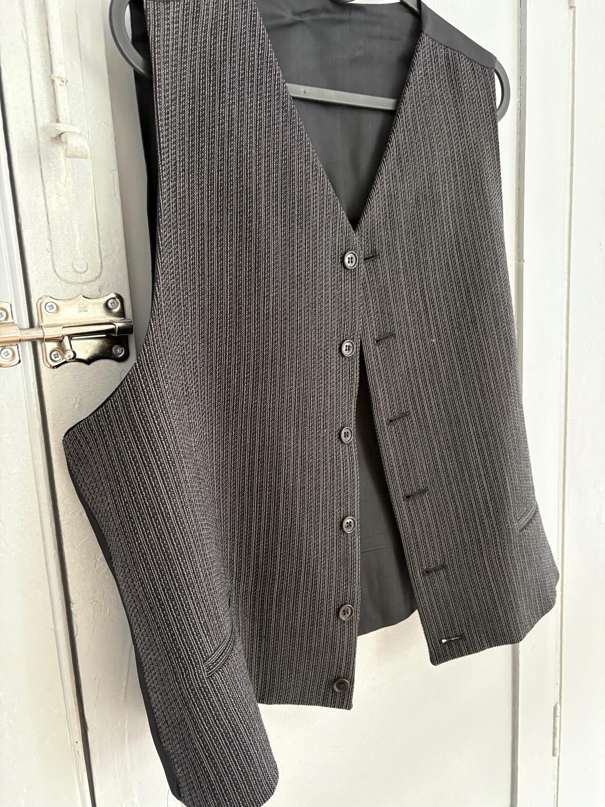 Vintage Black Wool Gilet Made in Italy — additional view 8