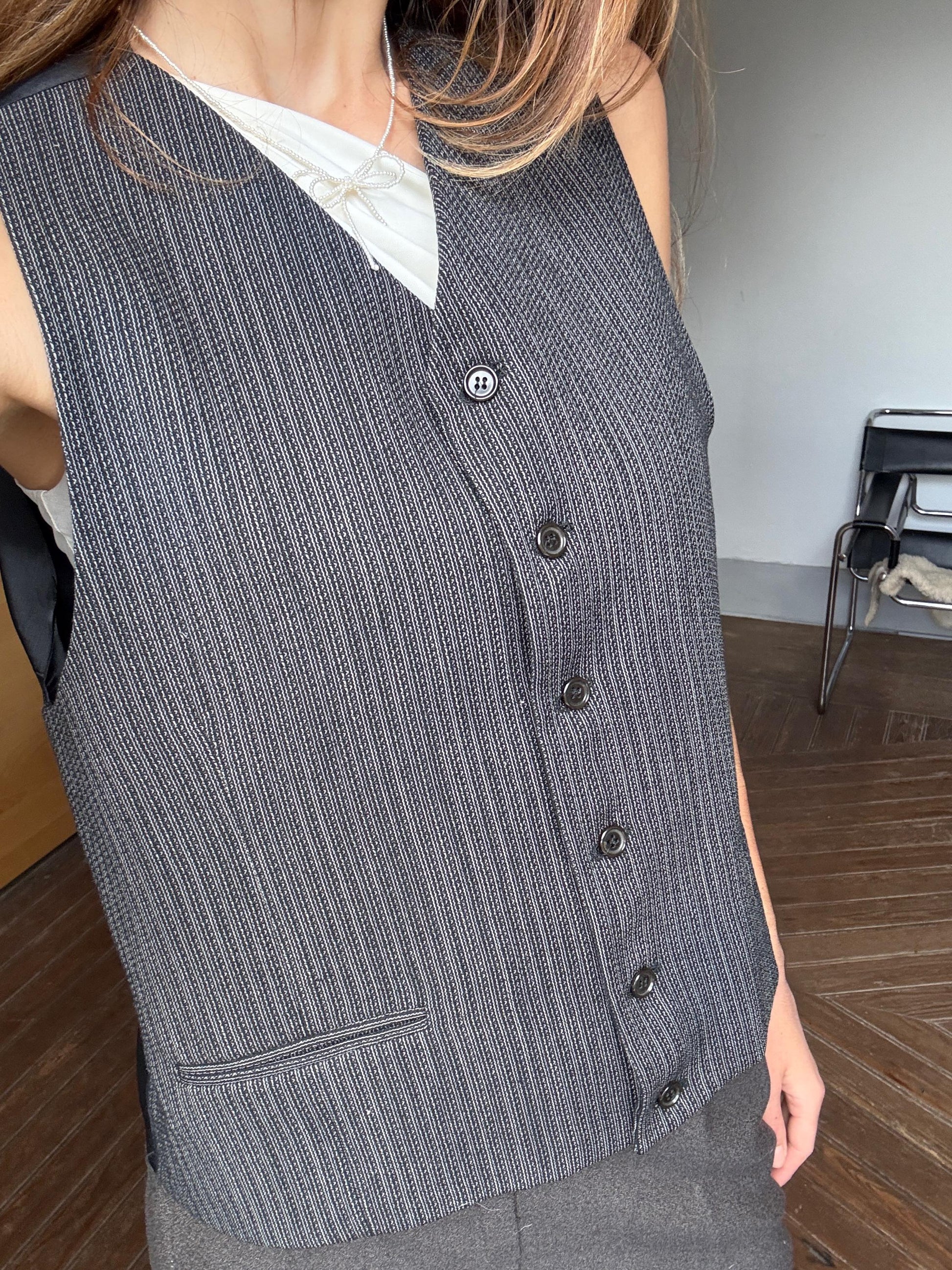 Italian design vintage wool black gilet, Basic grey striped dark academia aesthetic clothing, Cute oversized loose fit school girl uniform
