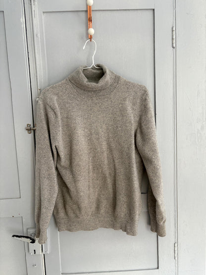 Vintage Grey Wool Turtleneck Sweater — additional view 6