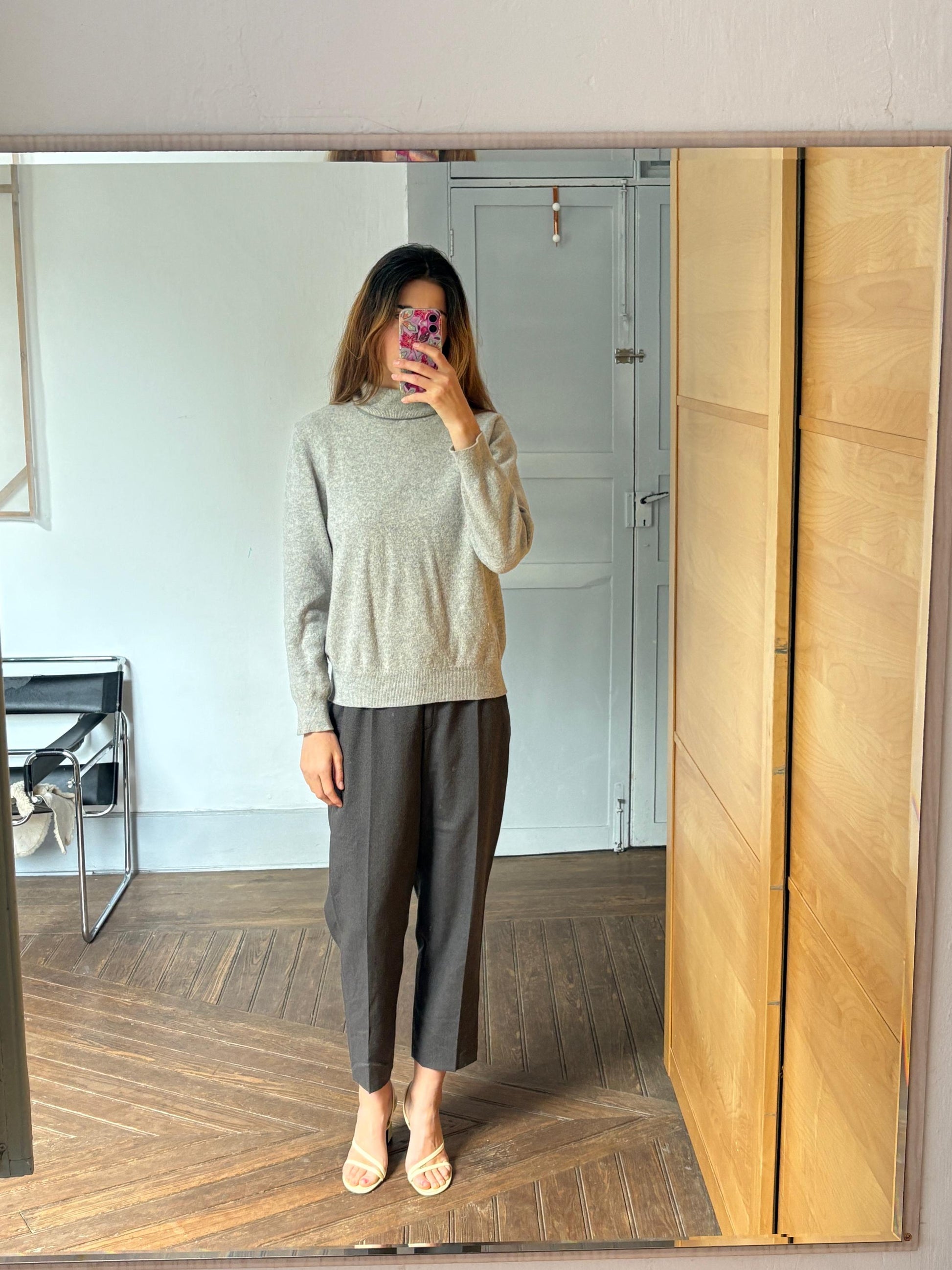 Light academia NON ITCH grey wool turtleneck sweater, Vintage light grey elegant jumper, Wool winter sweater, Cozy autumn knit, Size S