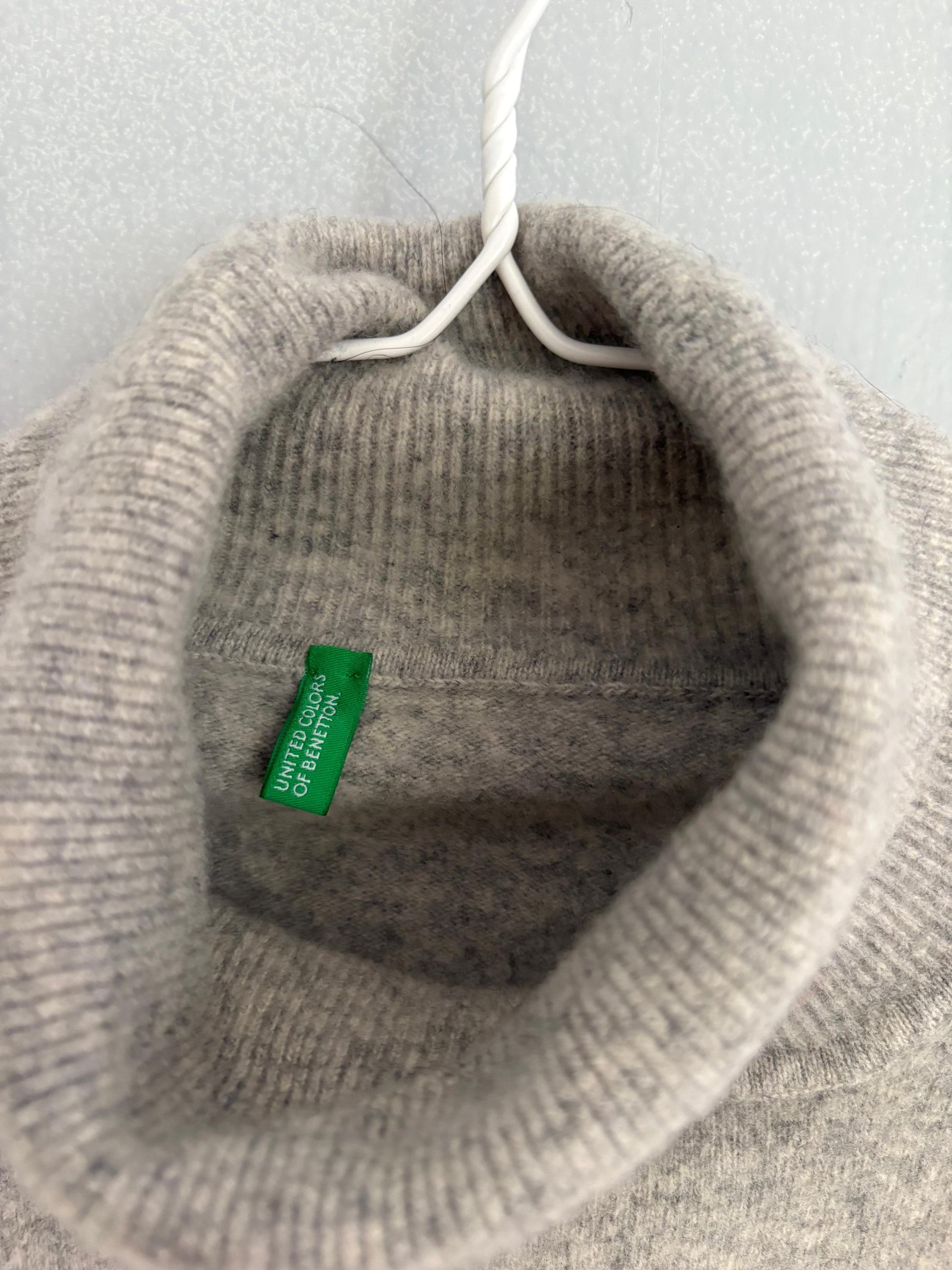 Light academia NON ITCH grey wool turtleneck sweater, Vintage light grey elegant jumper, Wool winter sweater, Cozy autumn knit, Size S