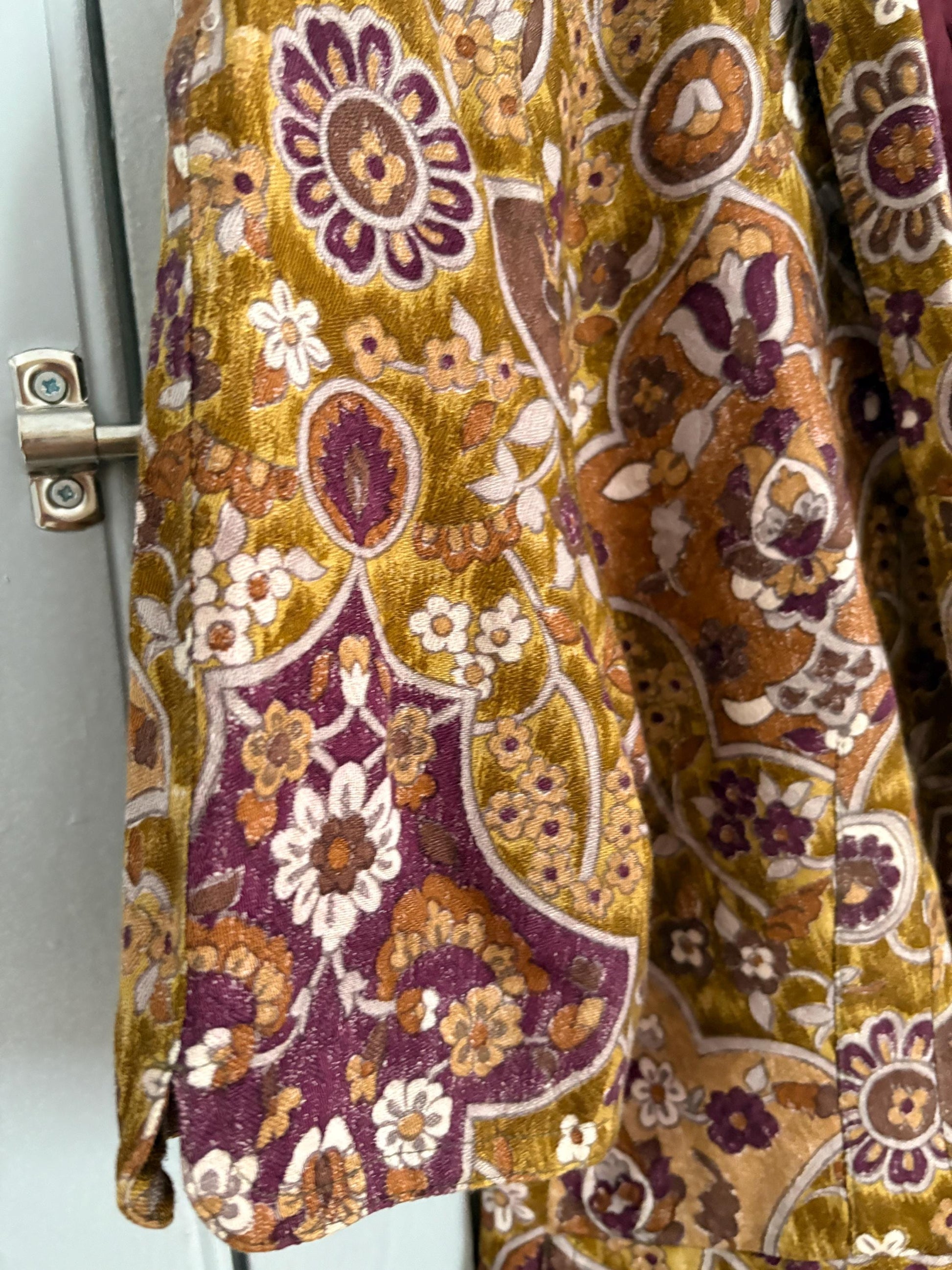 Vintage unique handmade jacket with flower print and short sleeves, Deep v neckline blouse, Retro 60s woman top, Deadstock original vintage