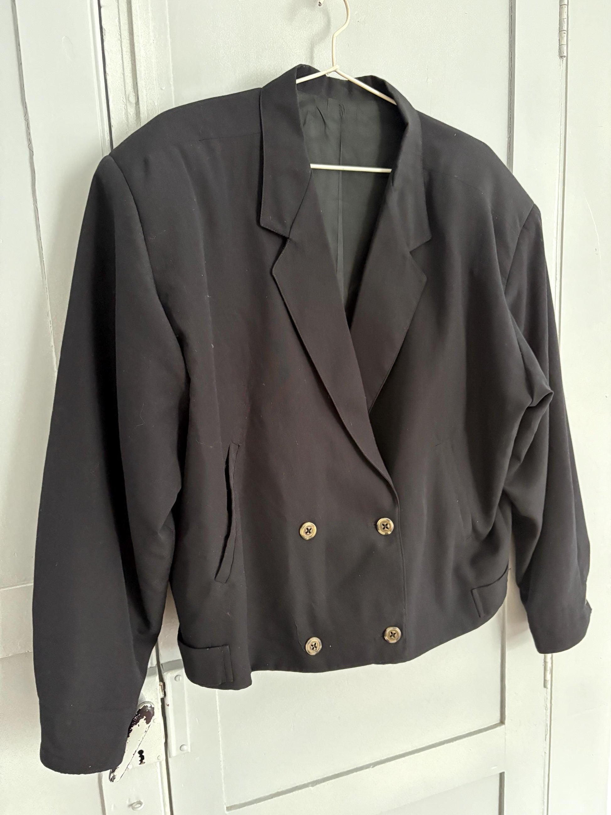 Vintage Italian Designer Power Shoulder Jacket — additional view 9