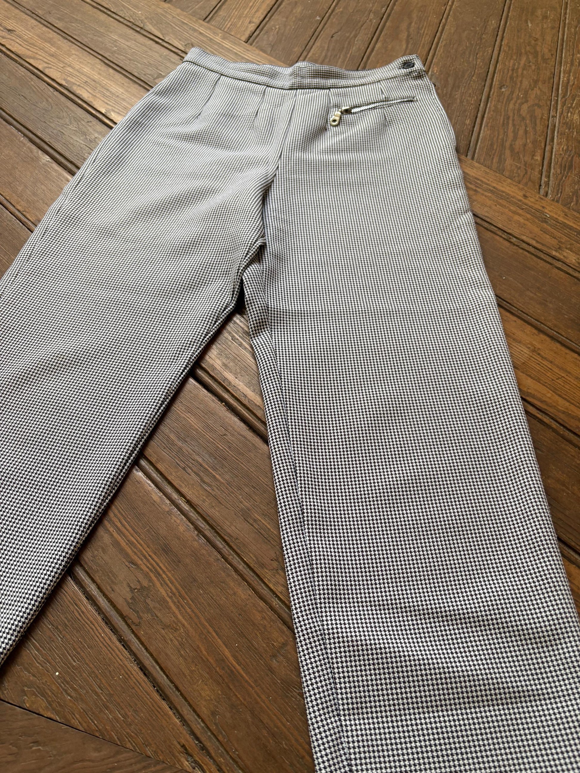 Pair of vintage black and white Houndstooth patterned pants, High waisted fit skinny jeans, Sexy checkered summer woman pants, XS